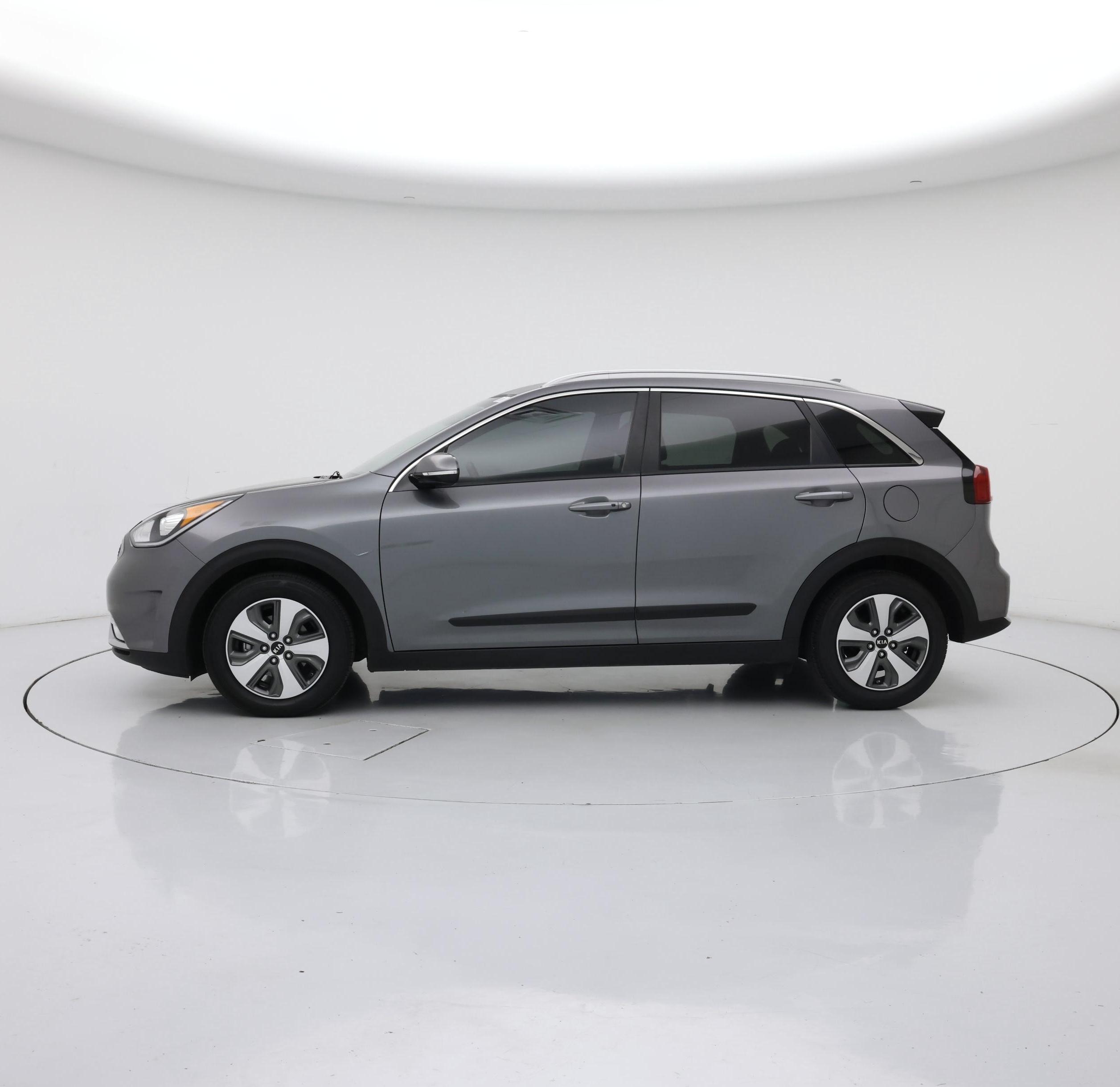 Thumbnail: 2018 Kia Niro - 3