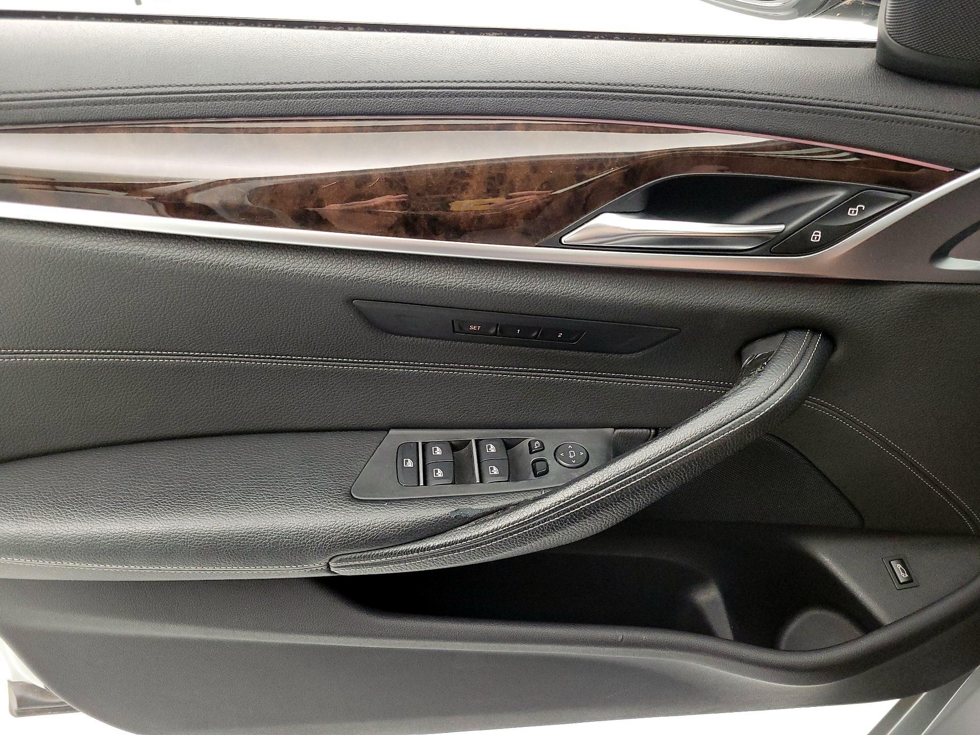 Thumbnail: 2017 BMW 5 Series - 12