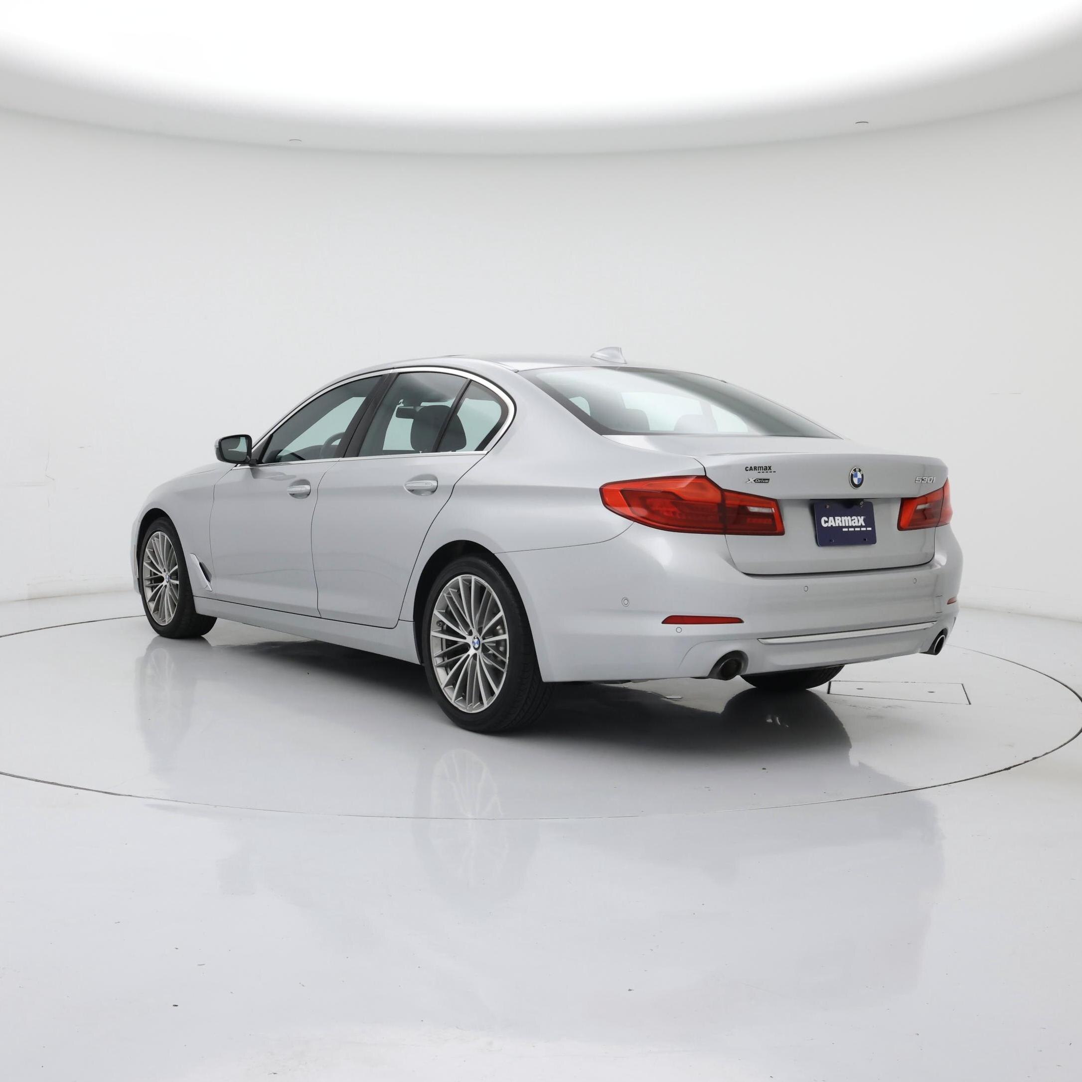 Thumbnail: 2017 BMW 5 Series - 2