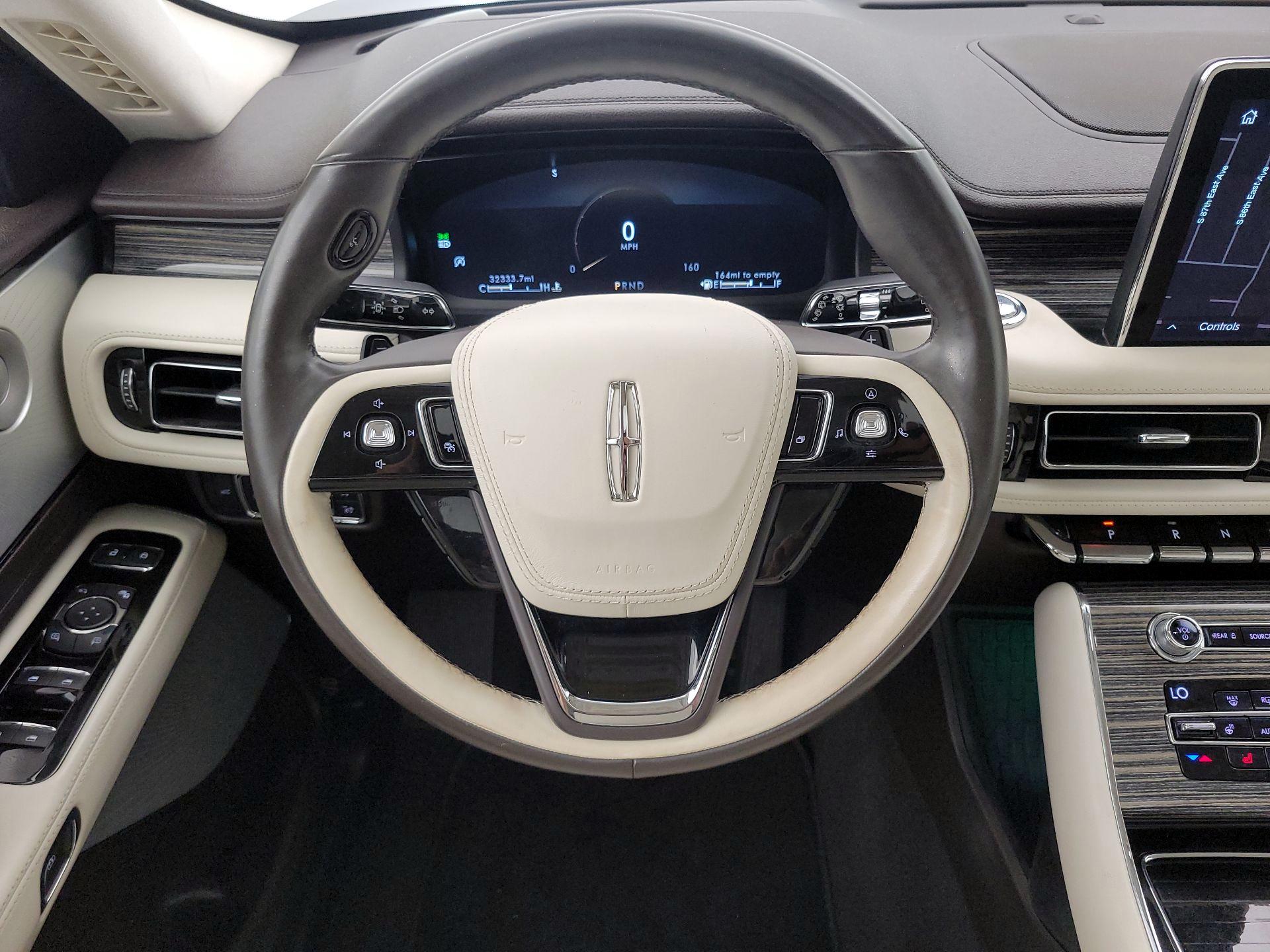 Thumbnail: 2020 Lincoln Aviator - 10