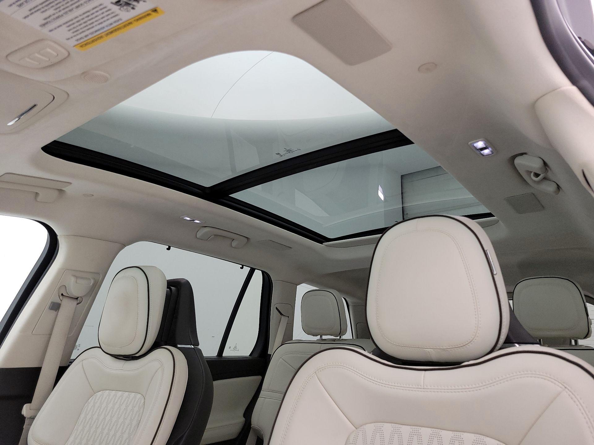 Thumbnail: 2020 Lincoln Aviator - 20