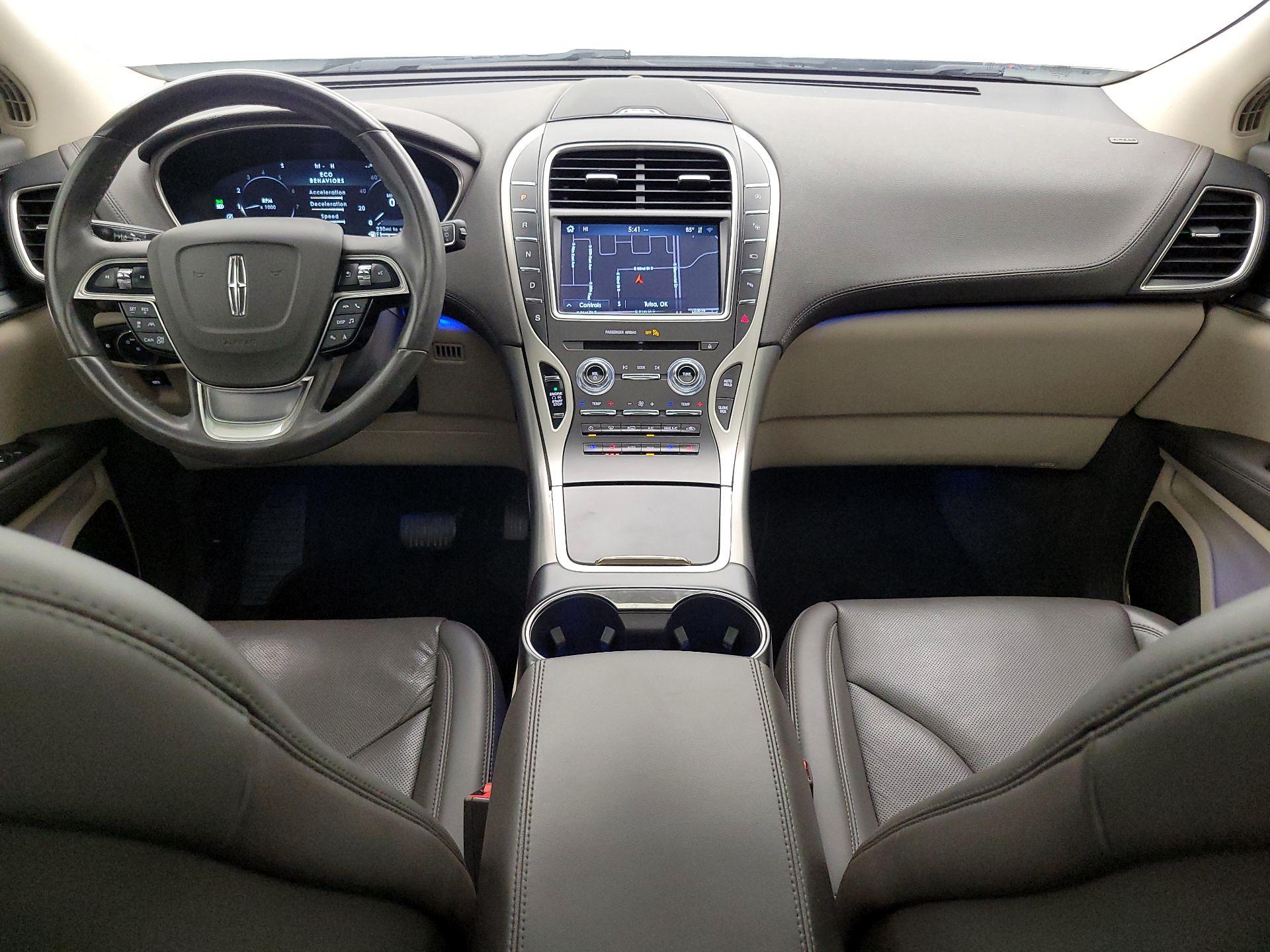 Thumbnail: 2020 Lincoln Nautilus - 9