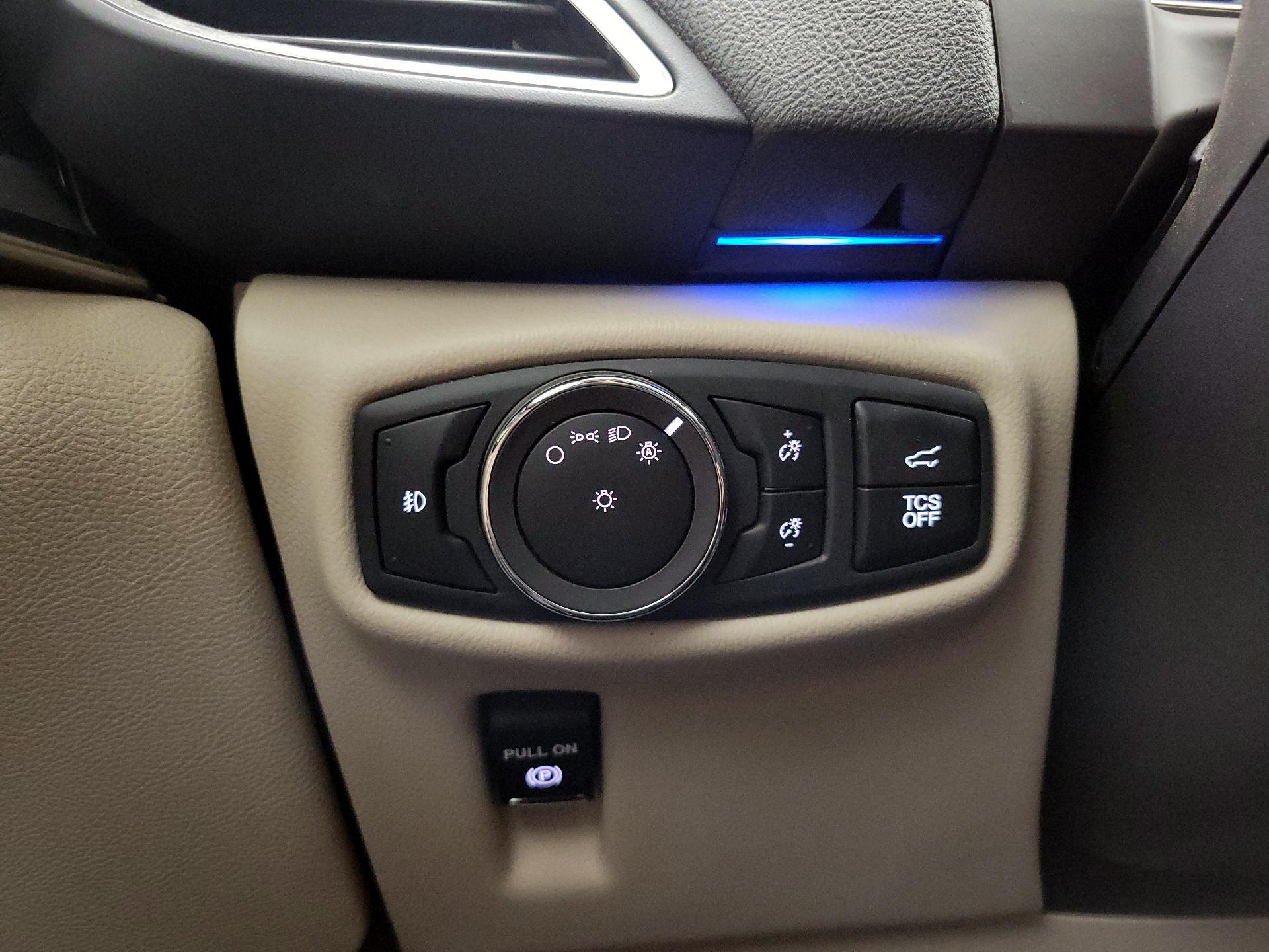 Thumbnail: 2020 Lincoln Nautilus - 13