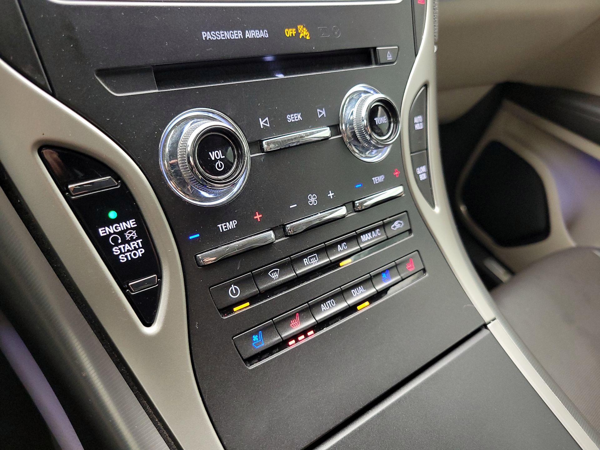 Thumbnail: 2020 Lincoln Nautilus - 17