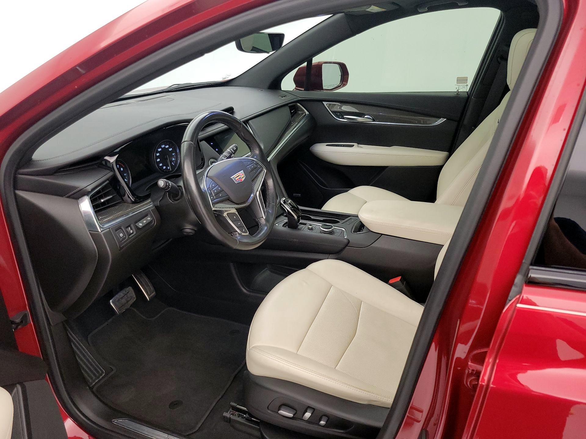 Thumbnail: 2020 Cadillac XT5 - 11