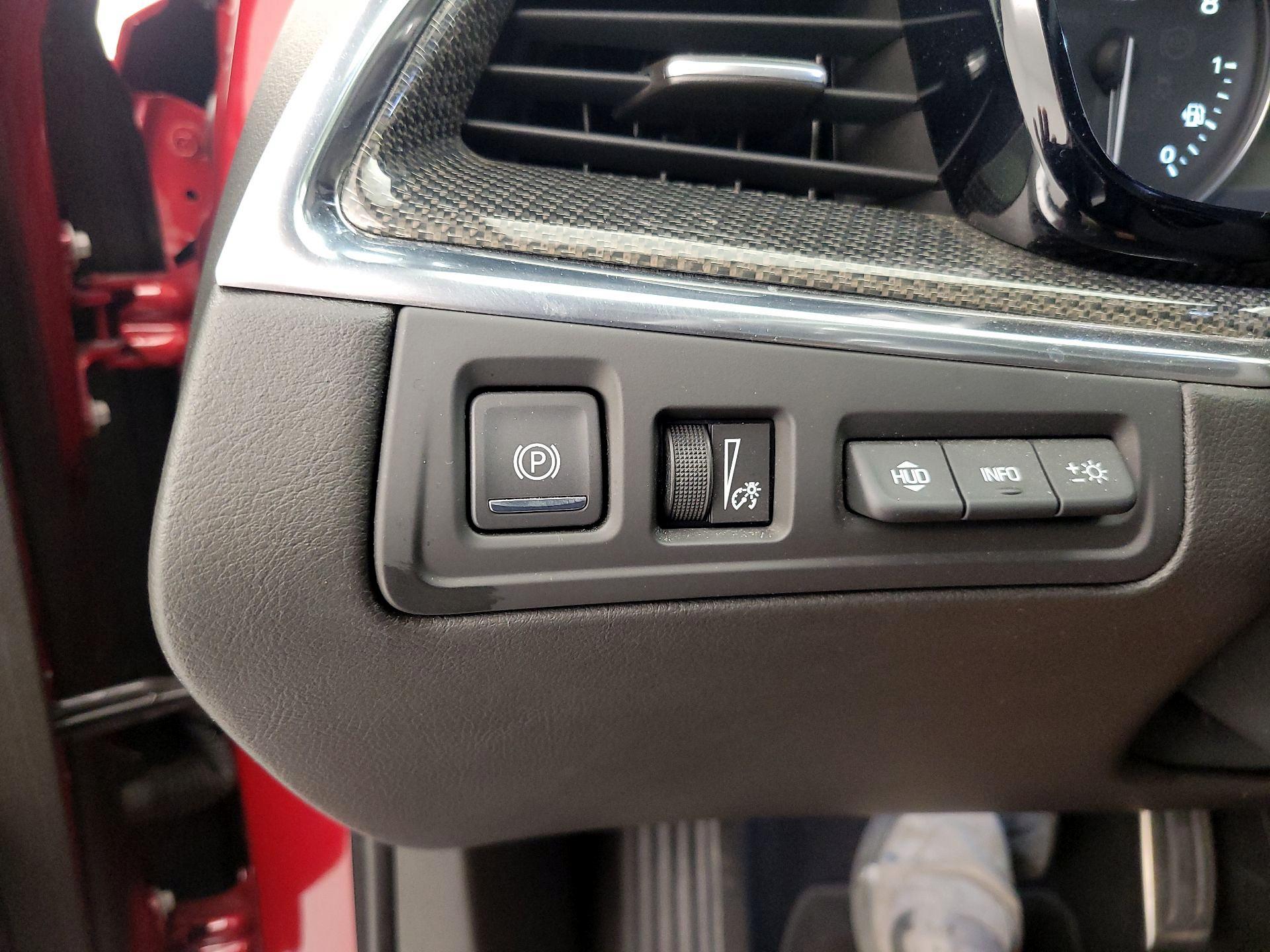 Thumbnail: 2020 Cadillac XT5 - 13