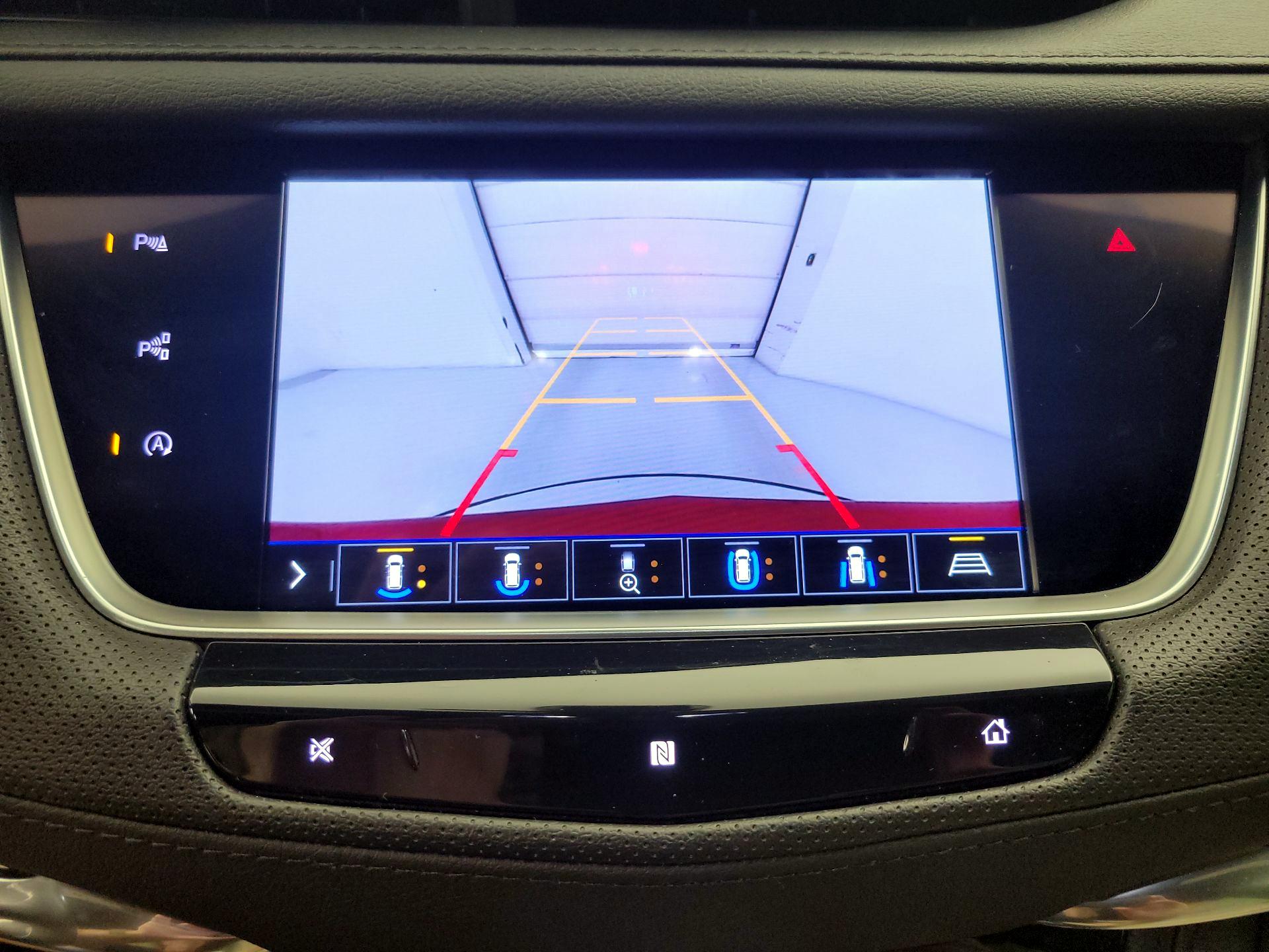 Thumbnail: 2020 Cadillac XT5 - 14