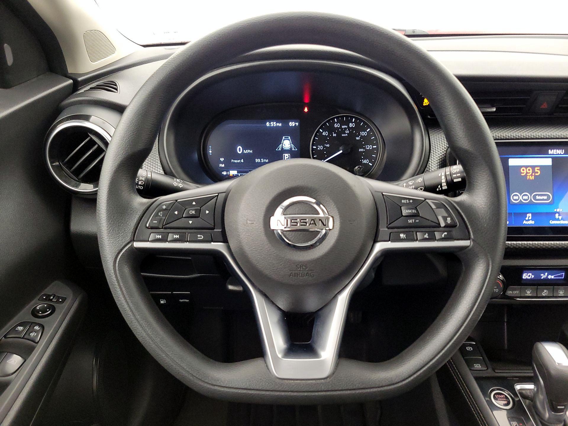 Thumbnail: 2021 Nissan Kicks - 10