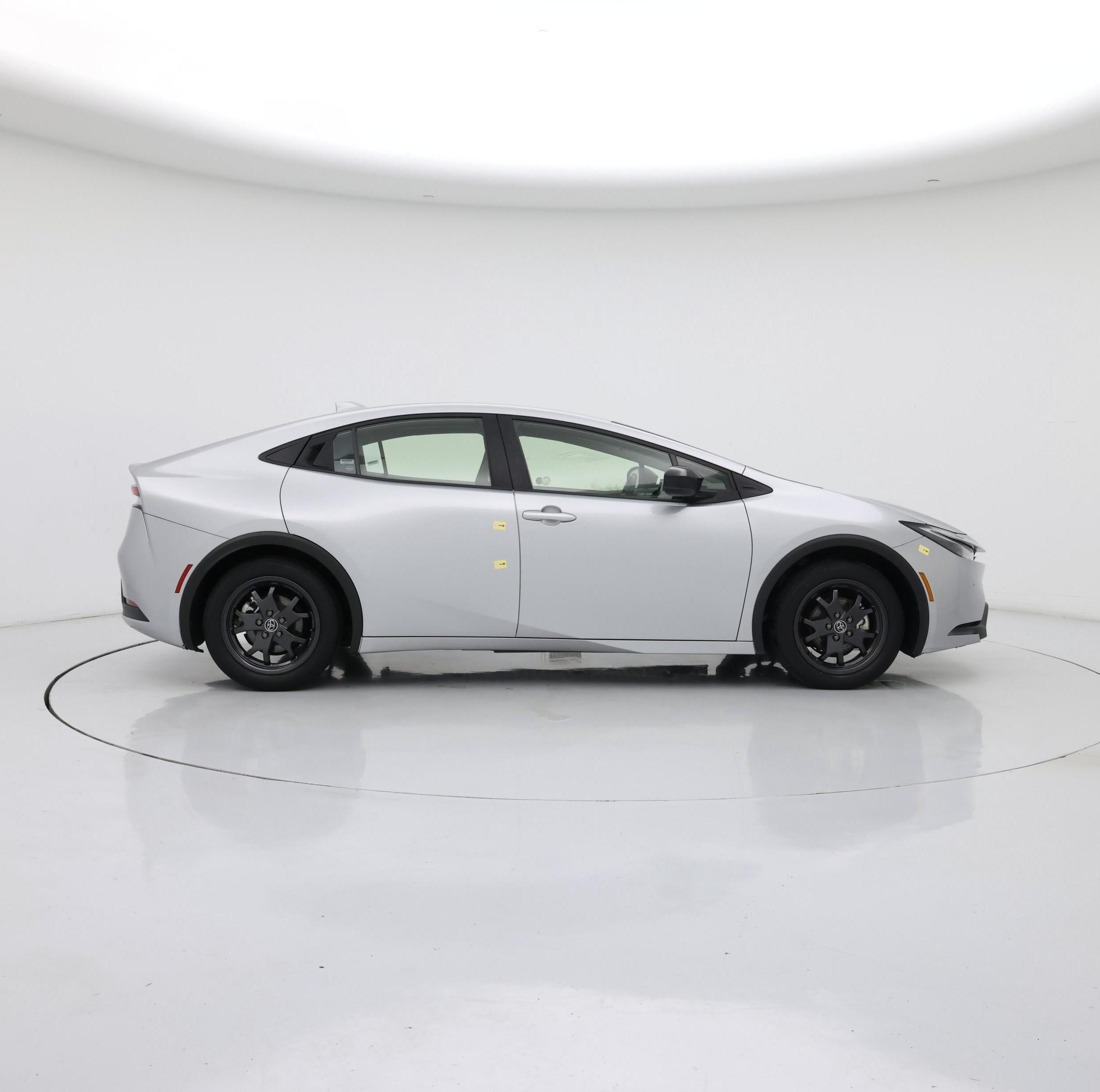 Thumbnail: 2024 Toyota Prius - 7
