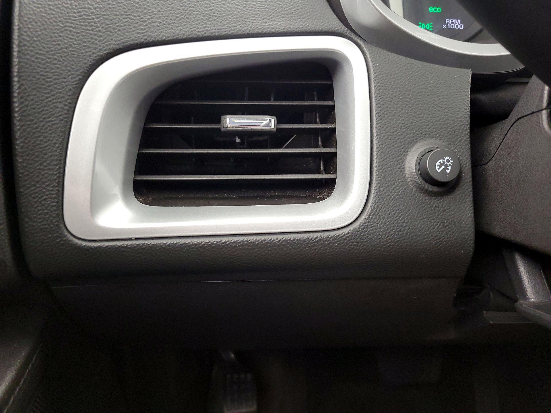 Thumbnail: 2016 Chevrolet Equinox - 13