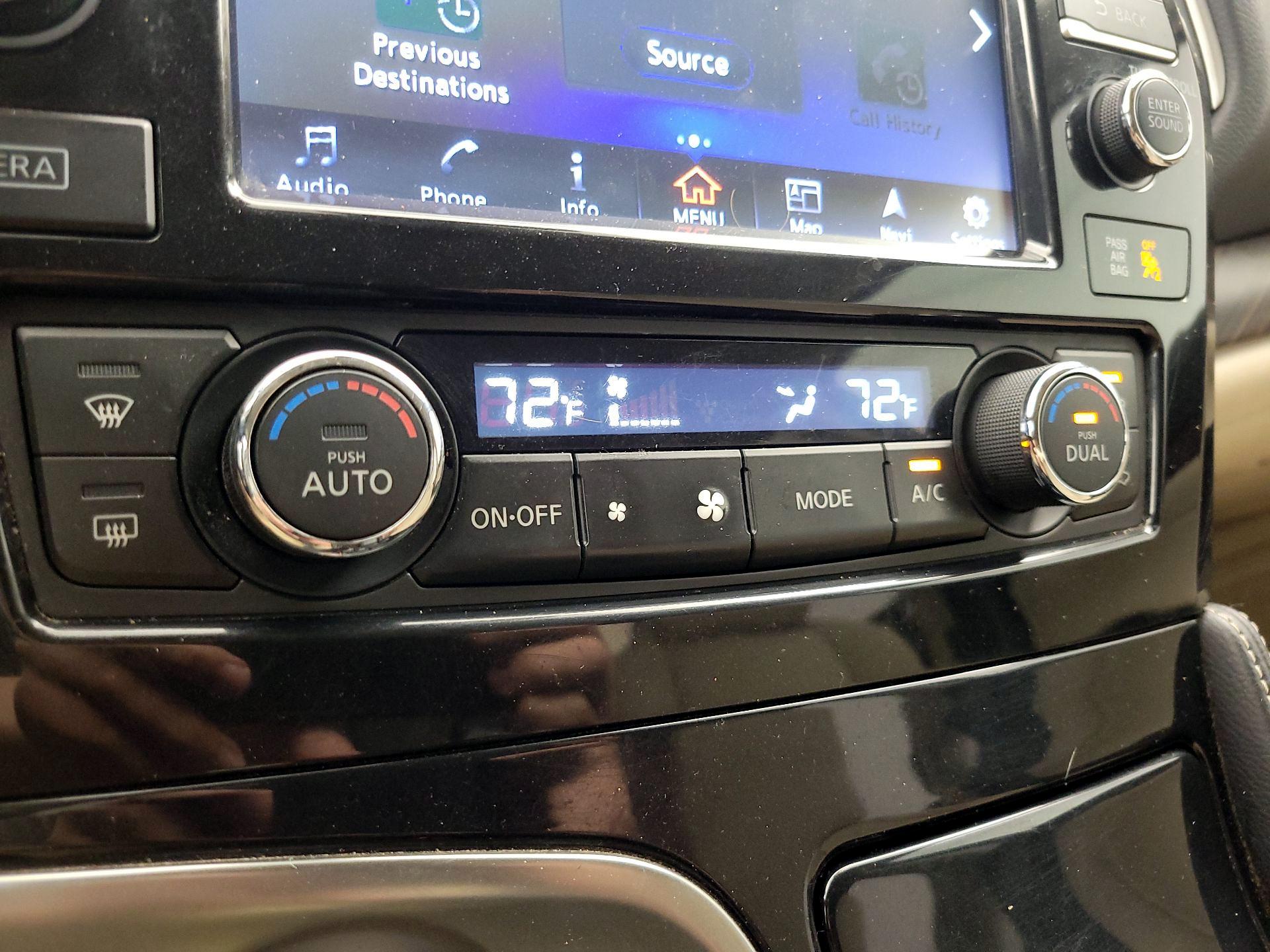 Thumbnail: 2017 Nissan Maxima - 17