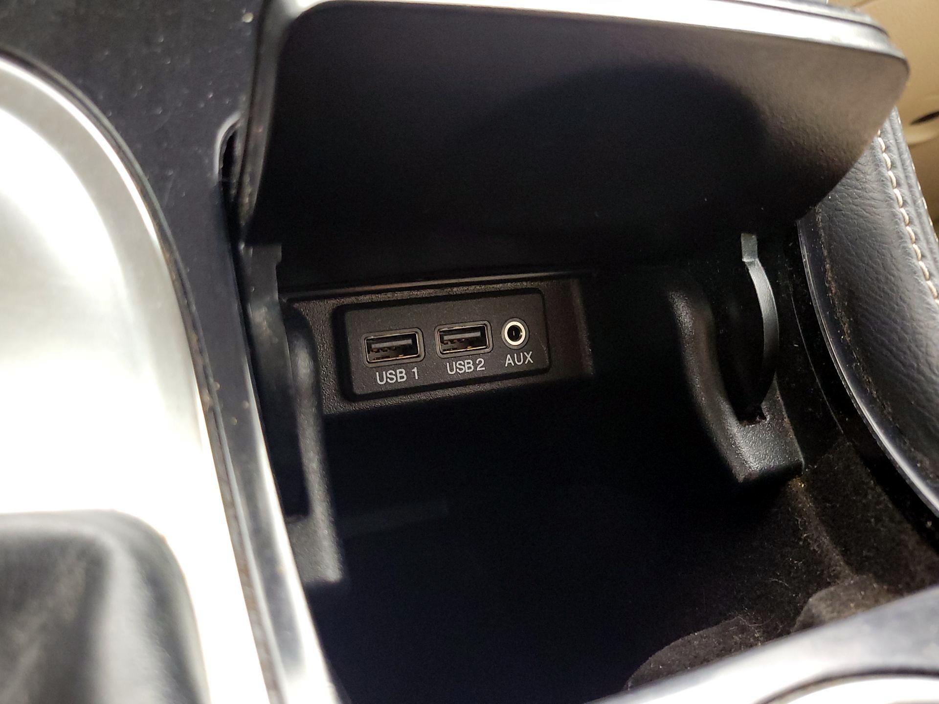 Thumbnail: 2017 Nissan Maxima - 19