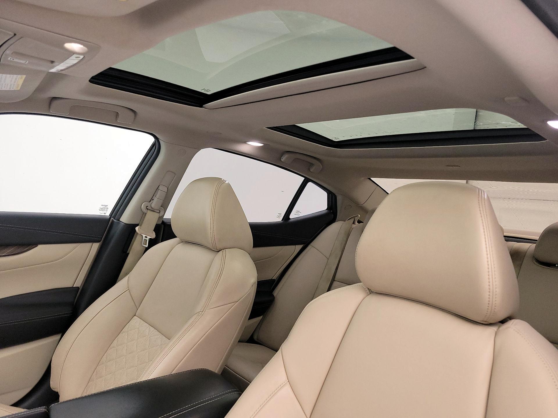 Thumbnail: 2017 Nissan Maxima - 20