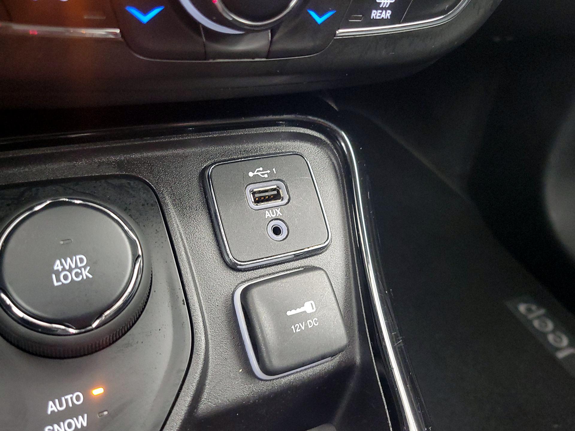 Thumbnail: 2021 Jeep Compass - 18