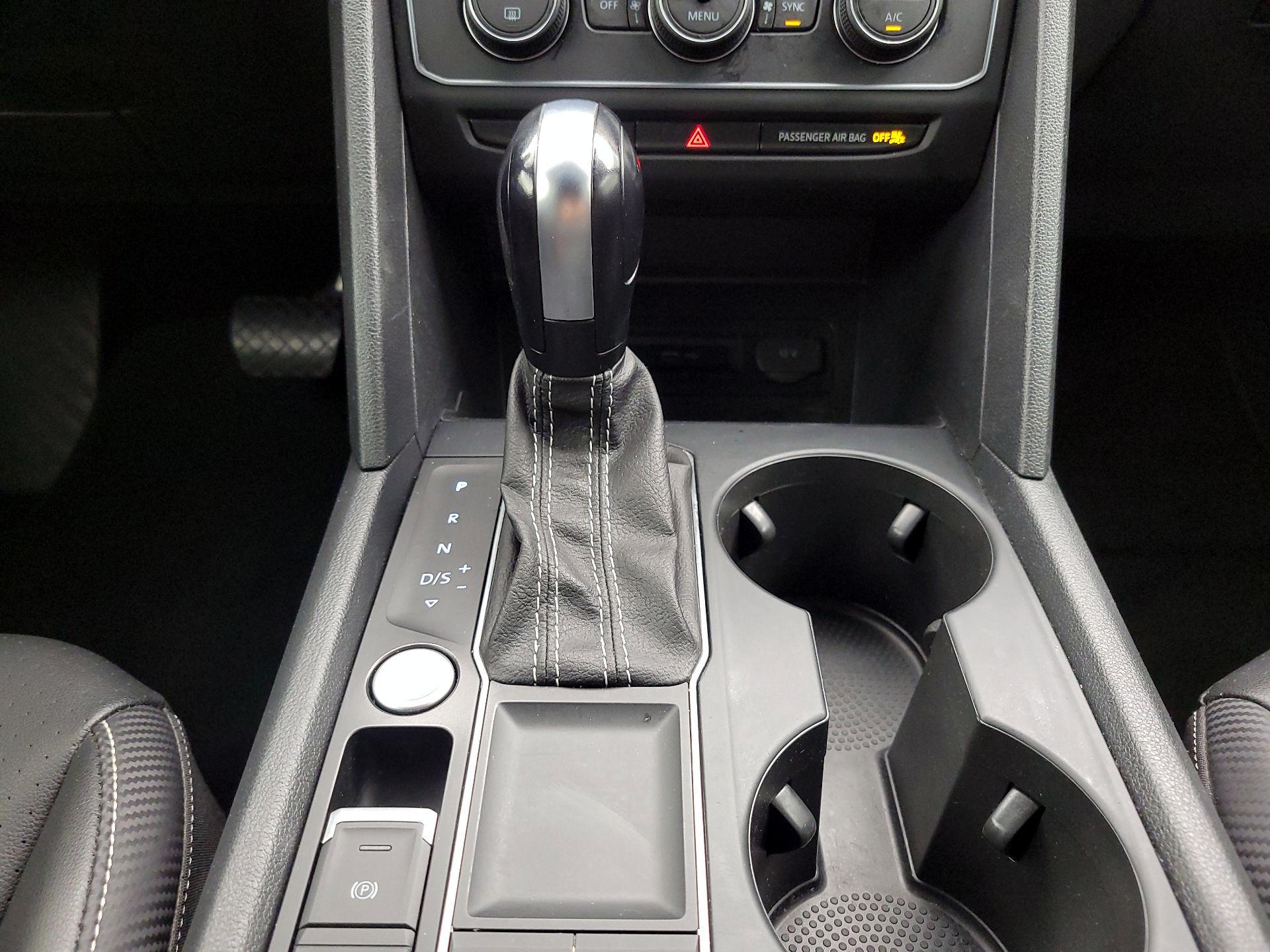 Thumbnail: 2021 Volkswagen Atlas - 17