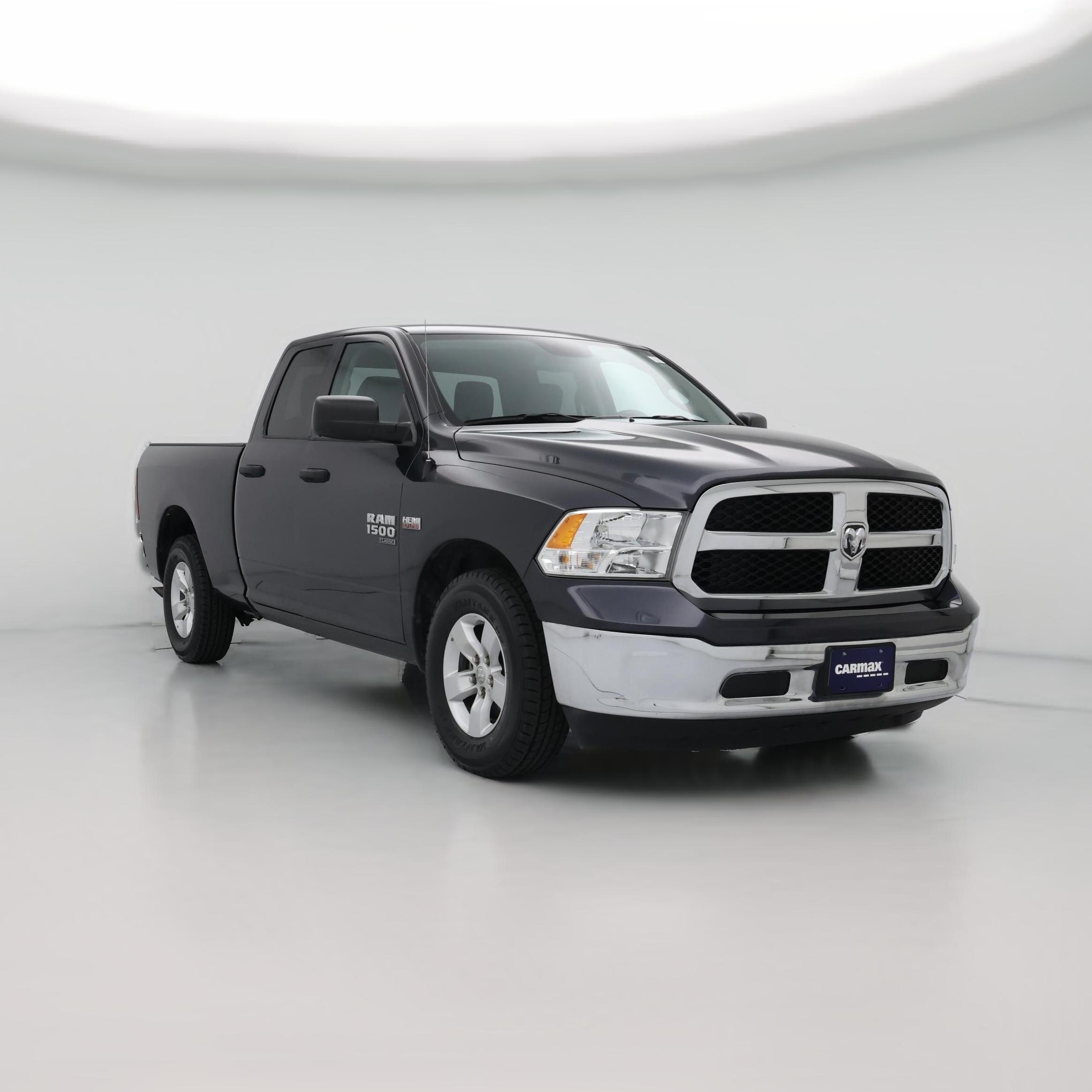 Thumbnail: 2021 RAM 1500 Classic - 1