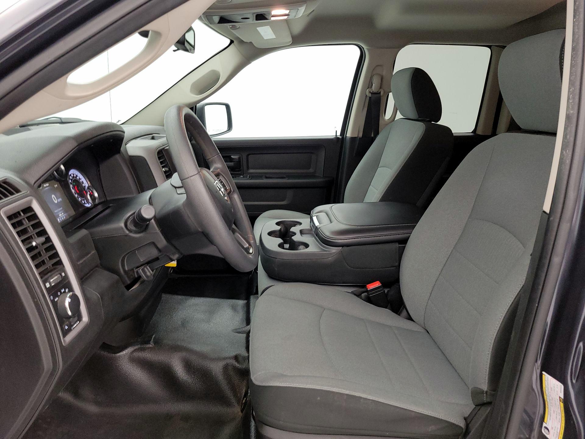 Thumbnail: 2021 RAM 1500 Classic - 11