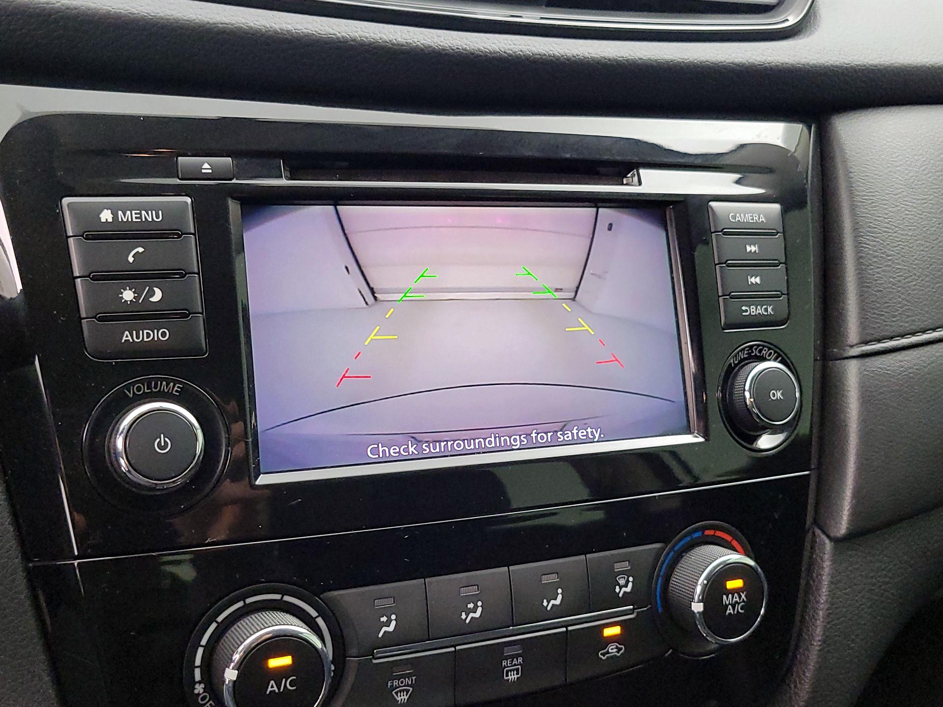 Thumbnail: 2018 Nissan Rogue - 14