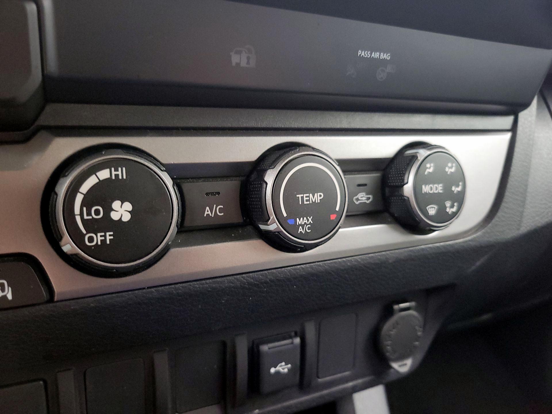 Thumbnail: 2020 Toyota Tacoma - 16