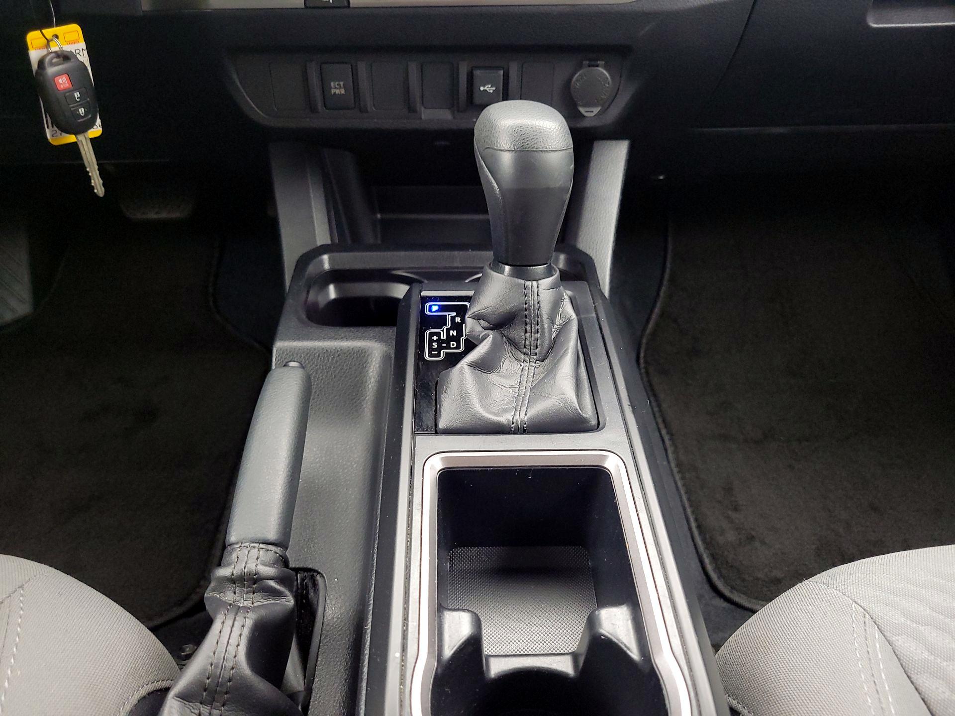 Thumbnail: 2020 Toyota Tacoma - 17