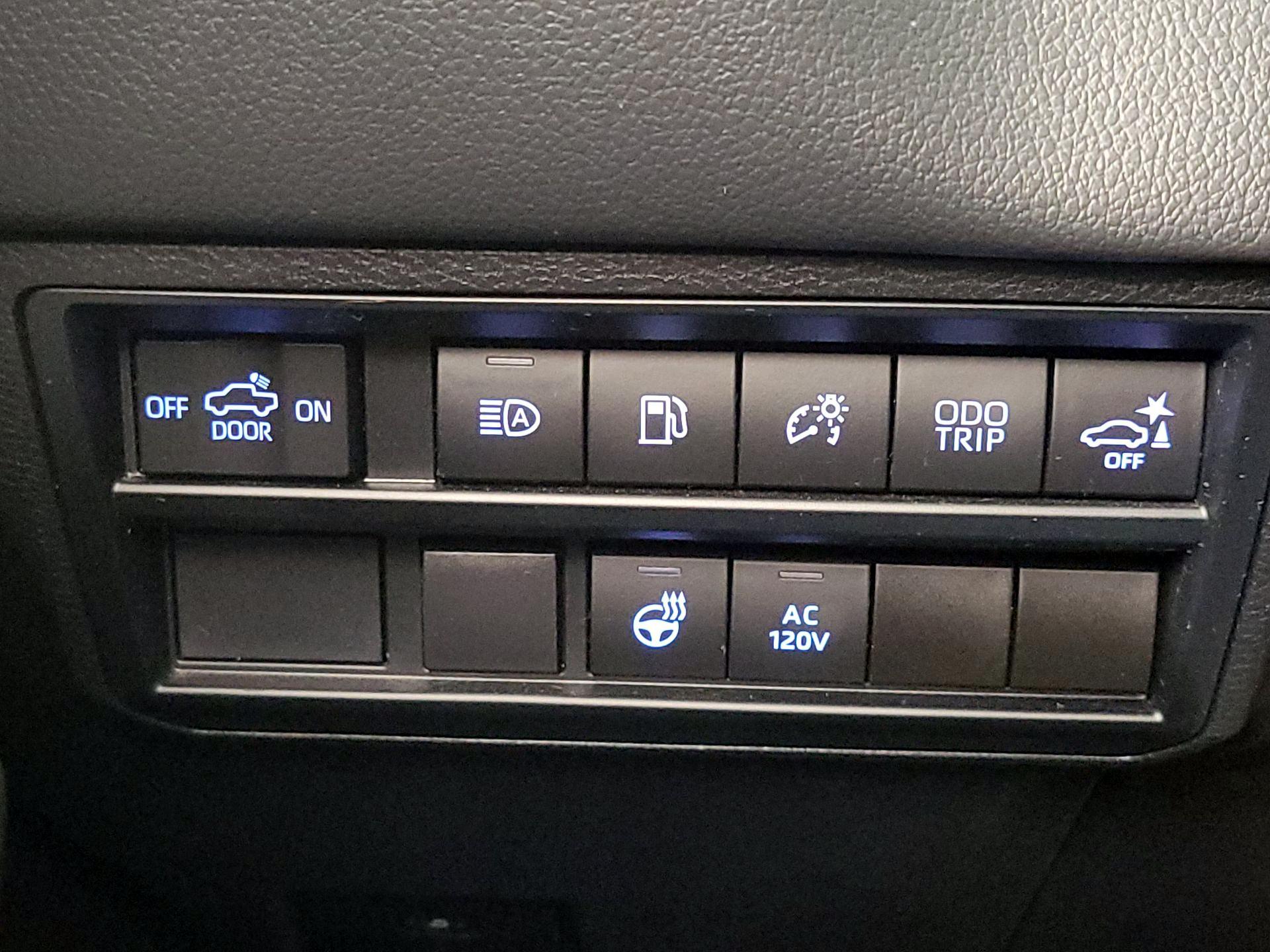 Thumbnail: 2023 Toyota Tundra - 13