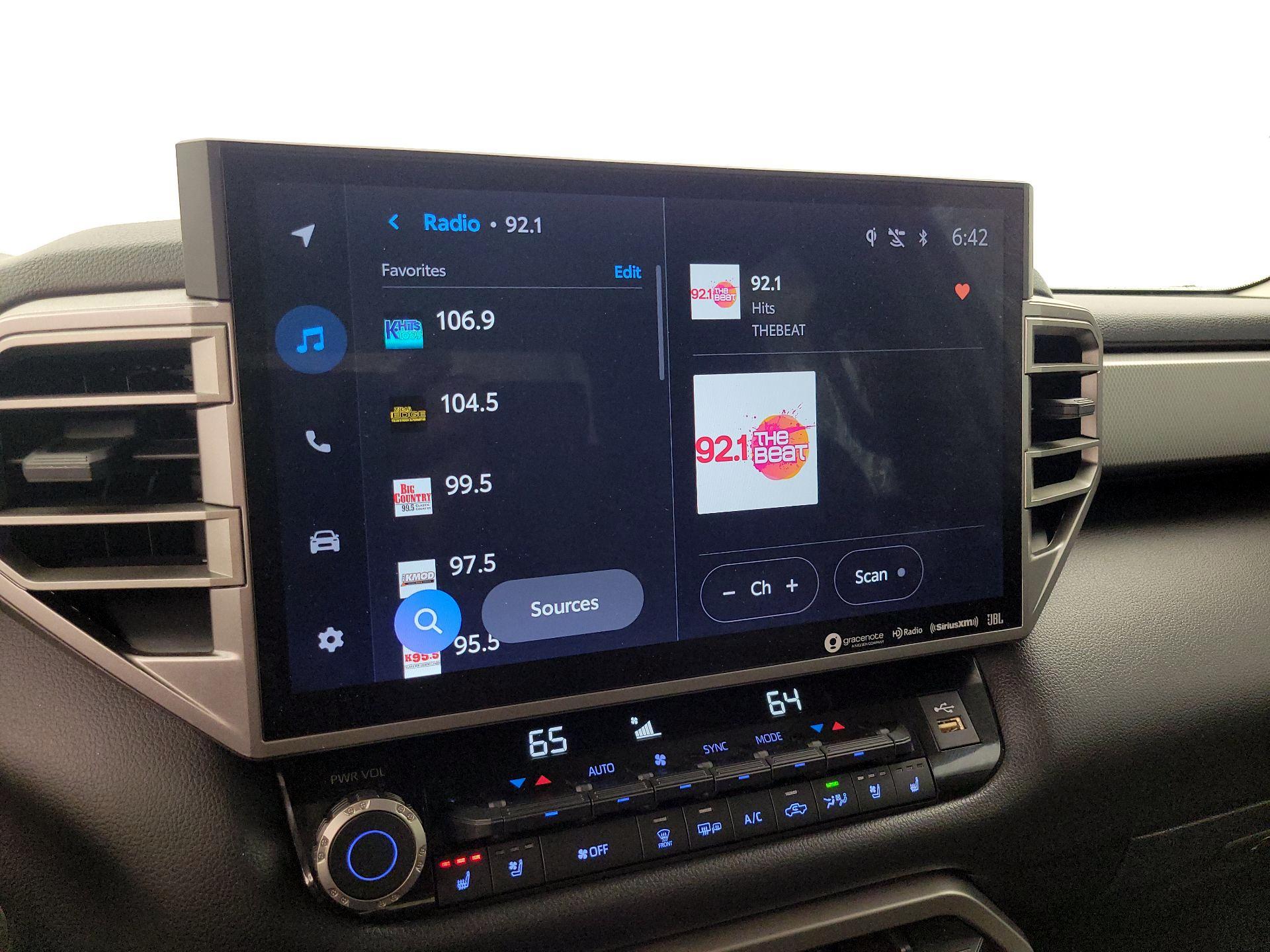 Thumbnail: 2023 Toyota Tundra - 15