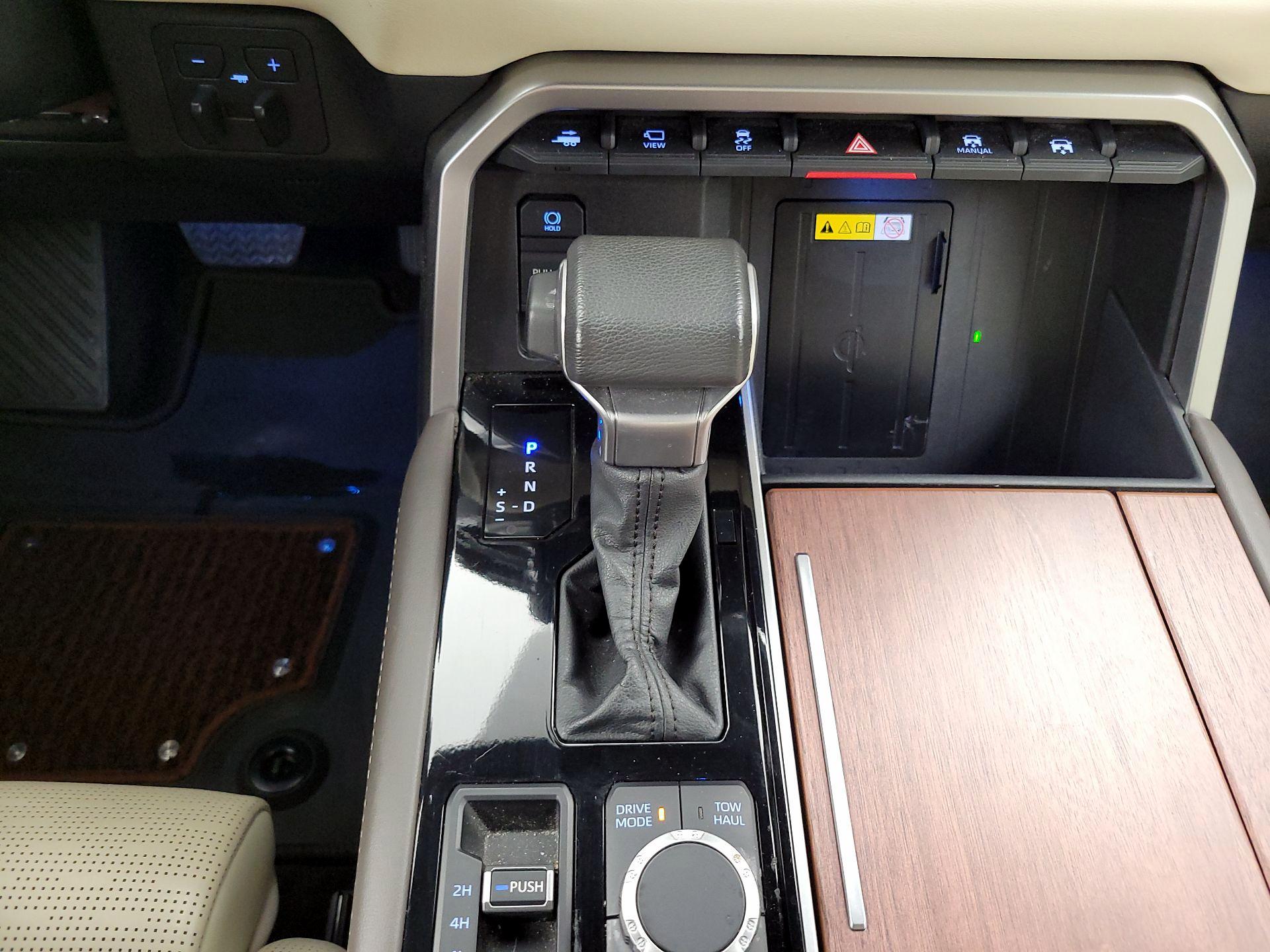 Thumbnail: 2022 Toyota Tundra - 17