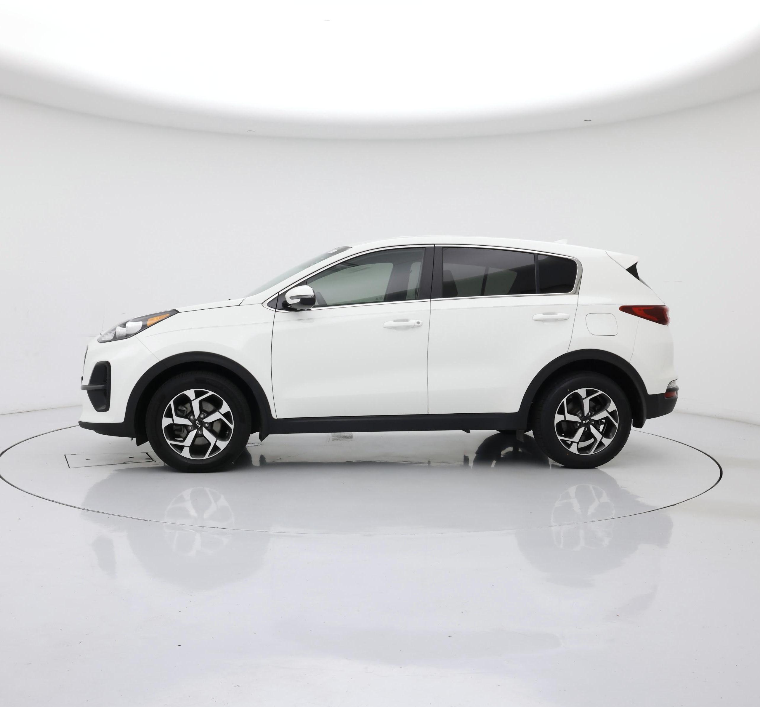 Thumbnail: 2021 Kia Sportage - 3