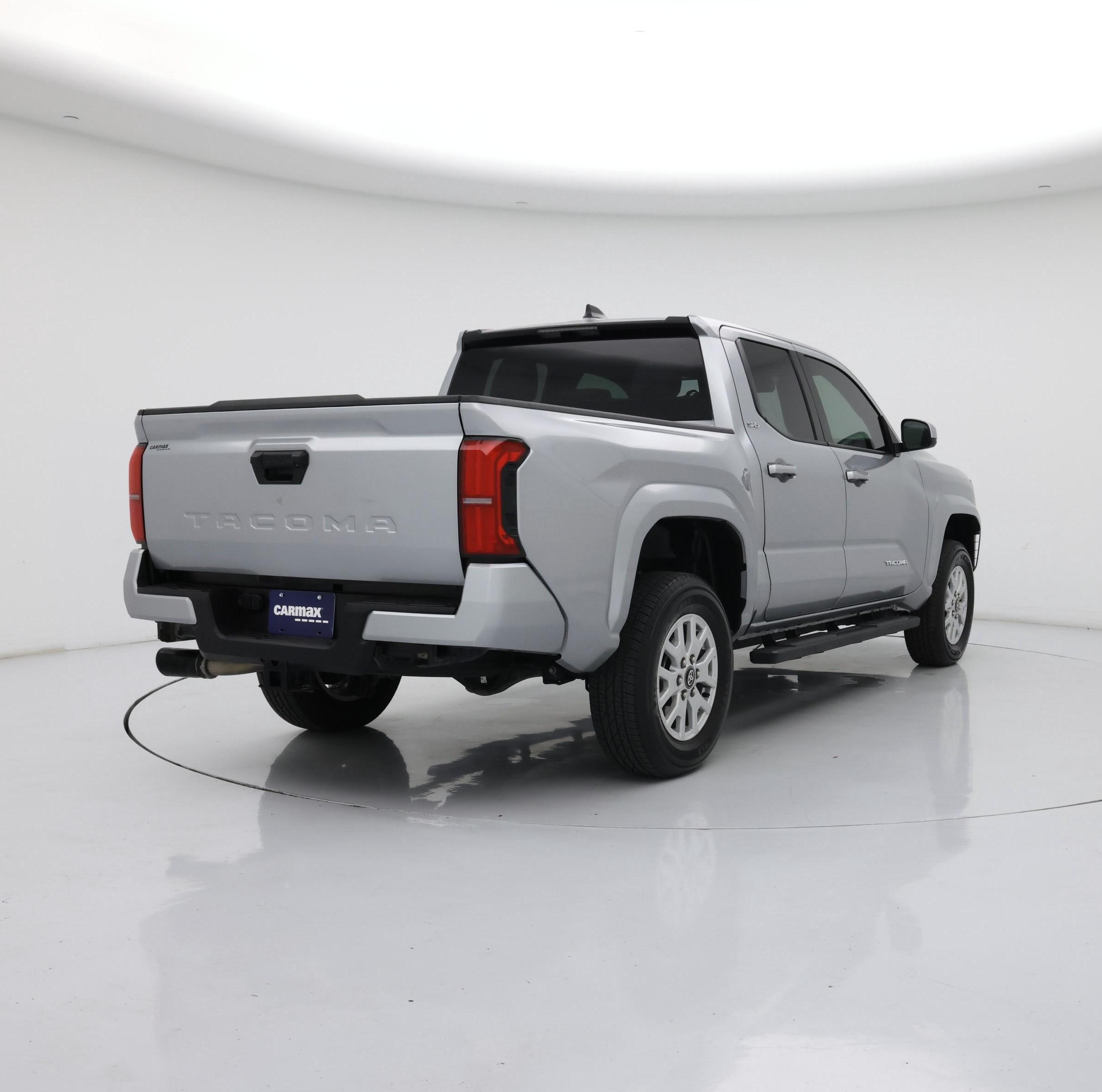 Thumbnail: 2024 Toyota Tacoma - 8