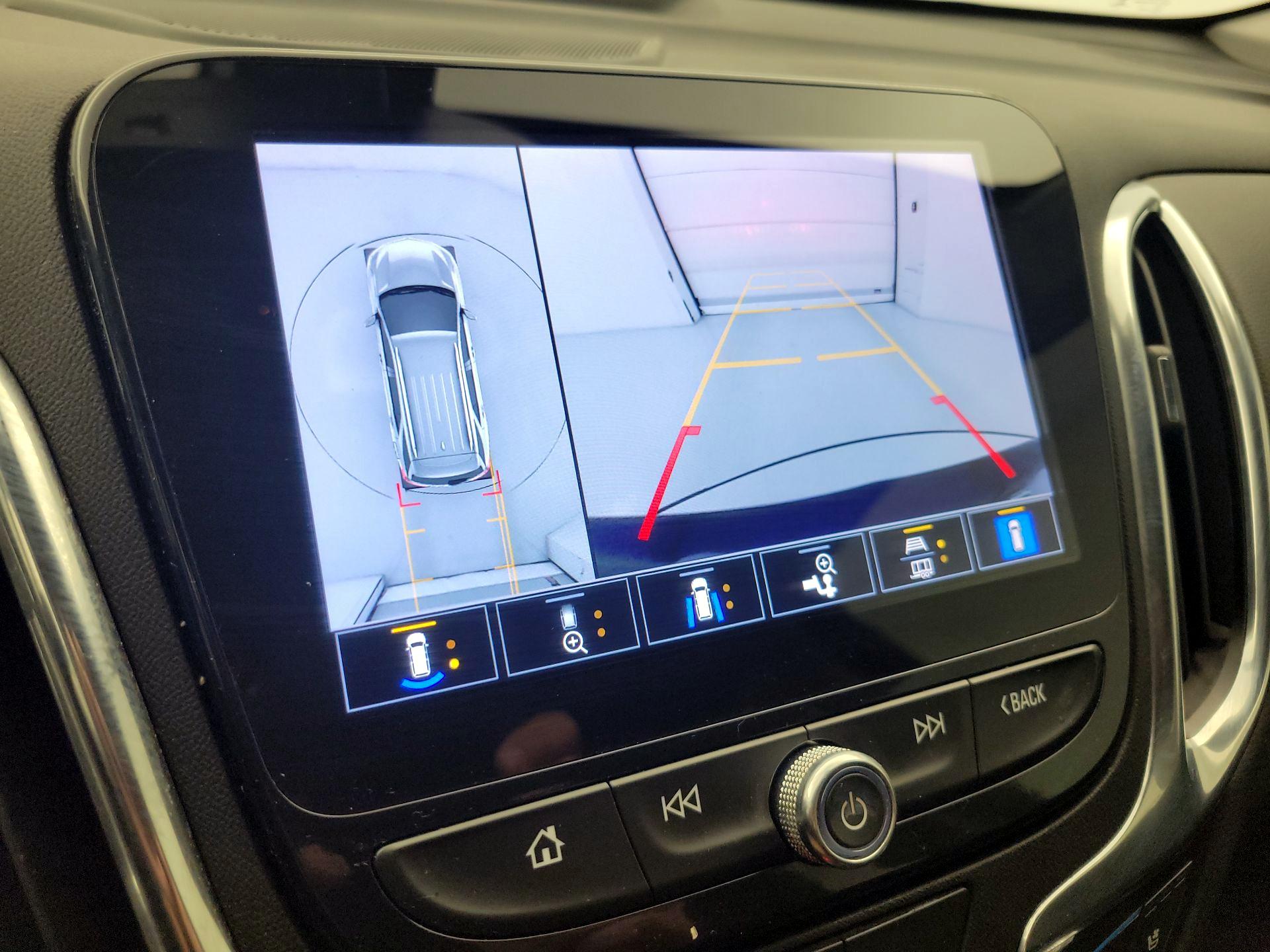 Thumbnail: 2022 Chevrolet Equinox - 14