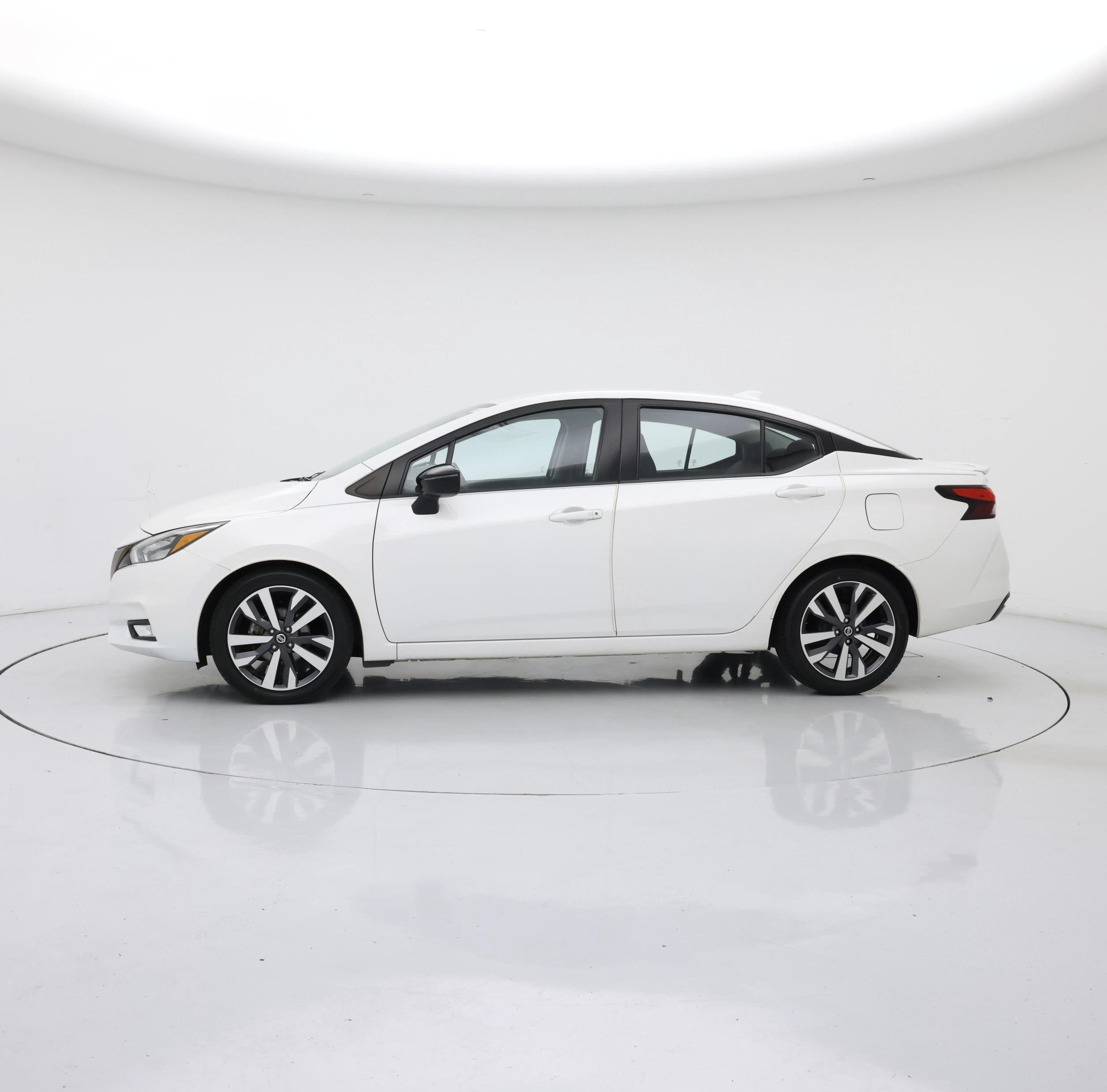 Thumbnail: 2020 Nissan Versa - 3