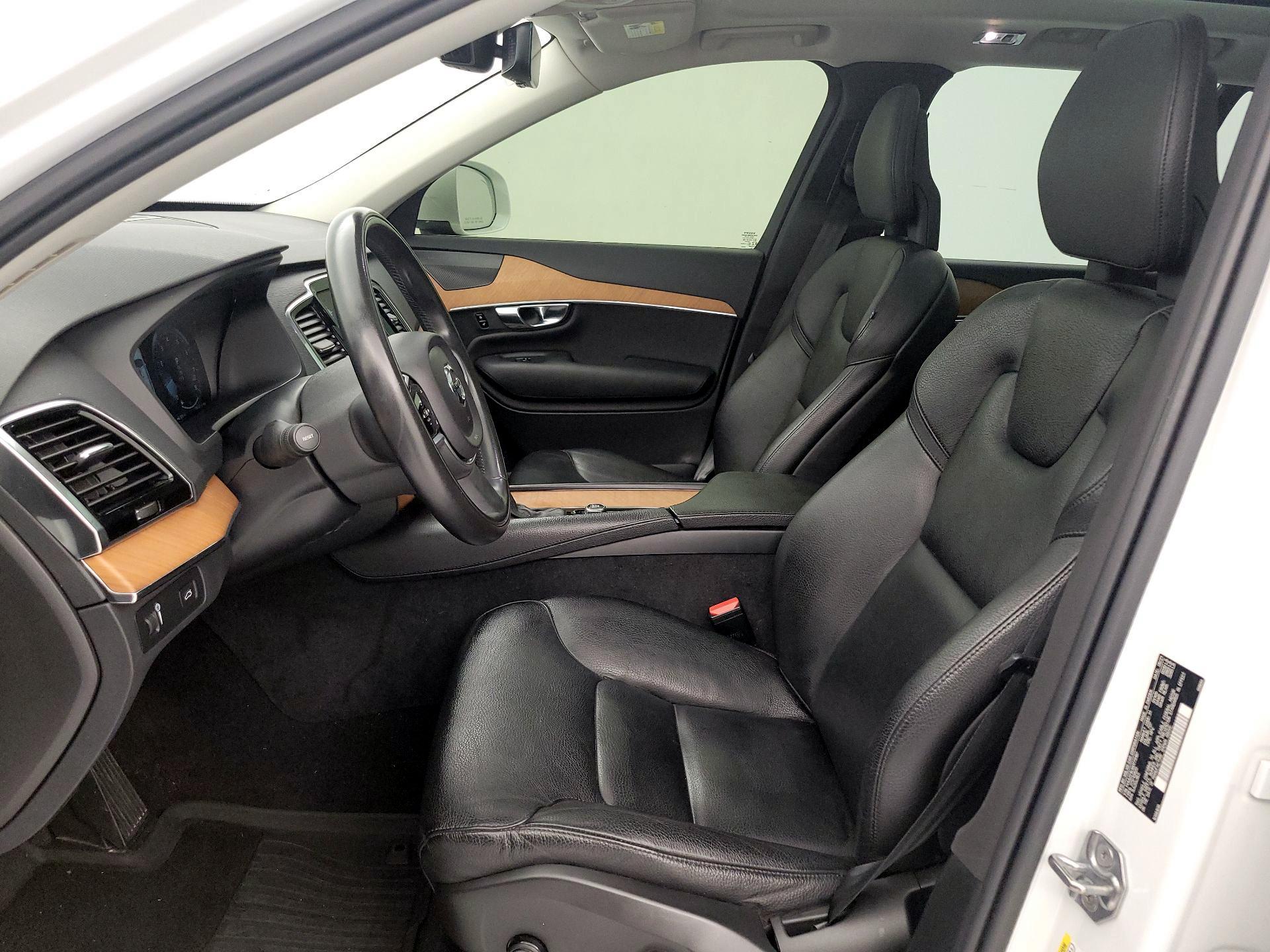 Thumbnail: 2022 Volvo XC90 - 11