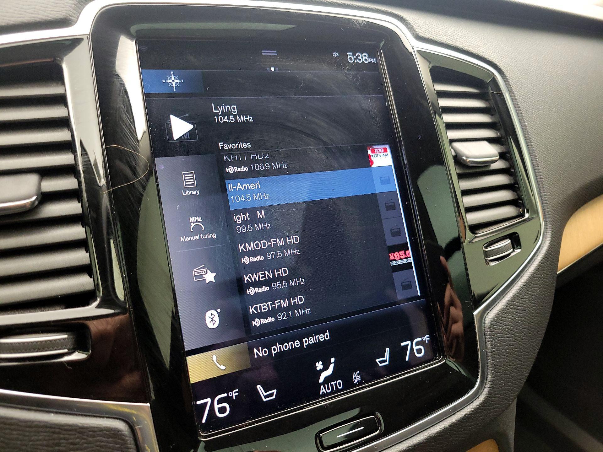 Thumbnail: 2022 Volvo XC90 - 16