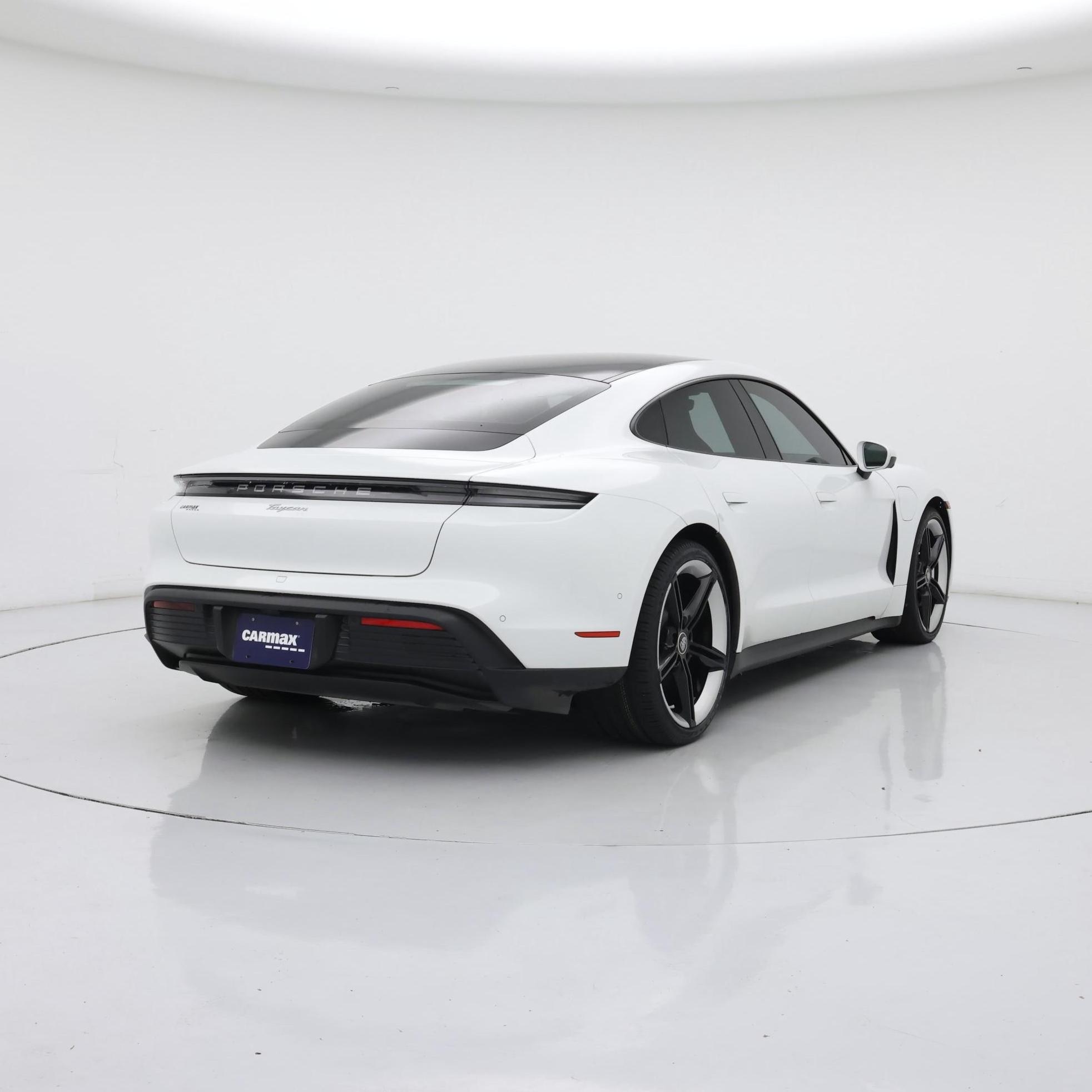 Thumbnail: 2022 Porsche Taycan - 8