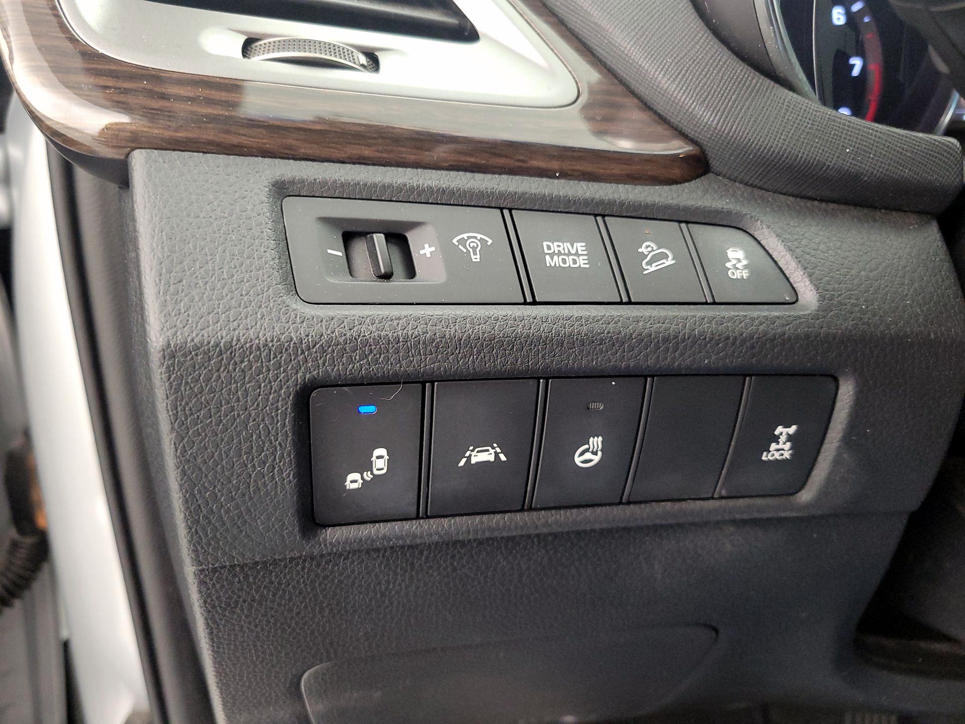 Thumbnail: 2017 Hyundai Santa Fe - 13