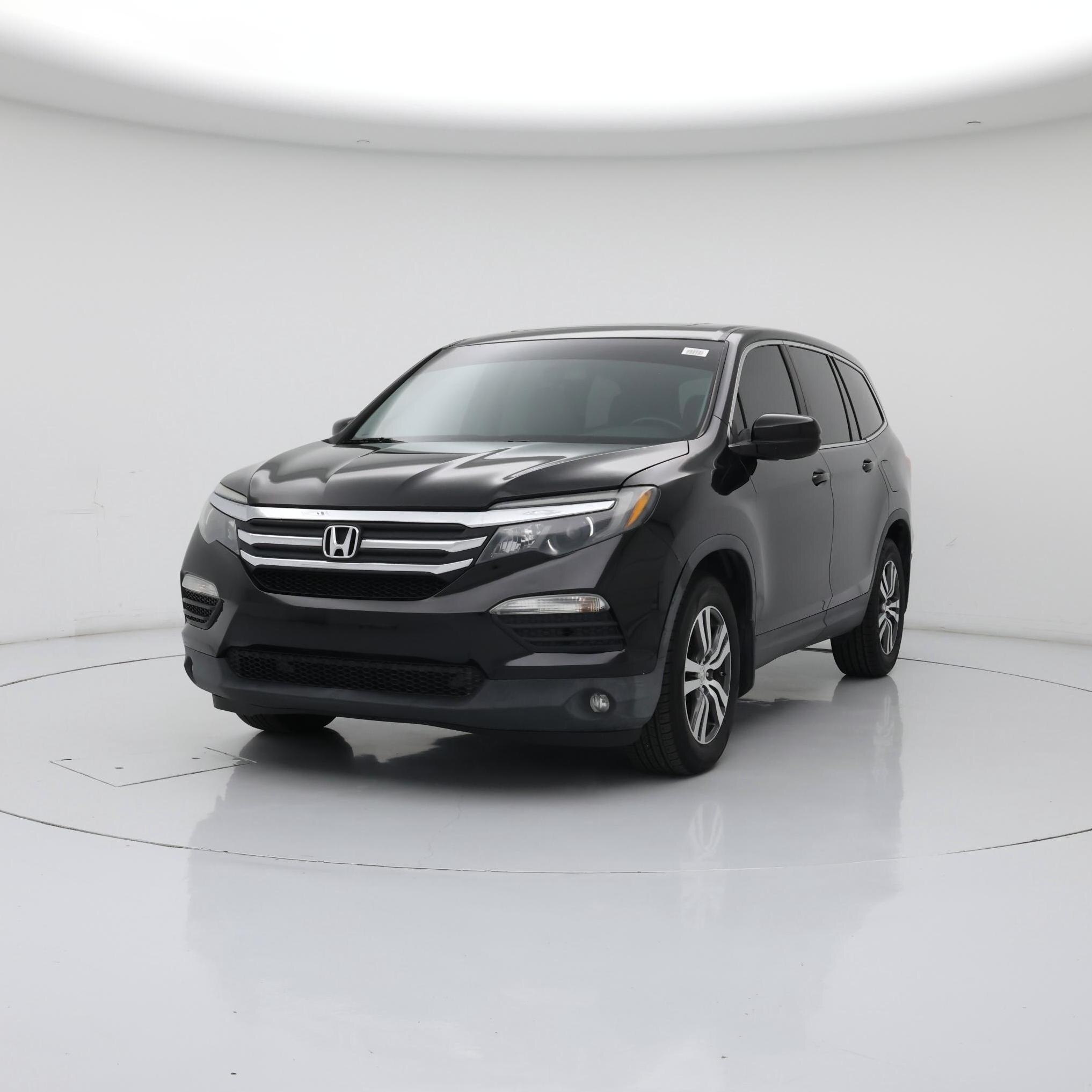 Thumbnail: 2017 Honda Pilot - 4