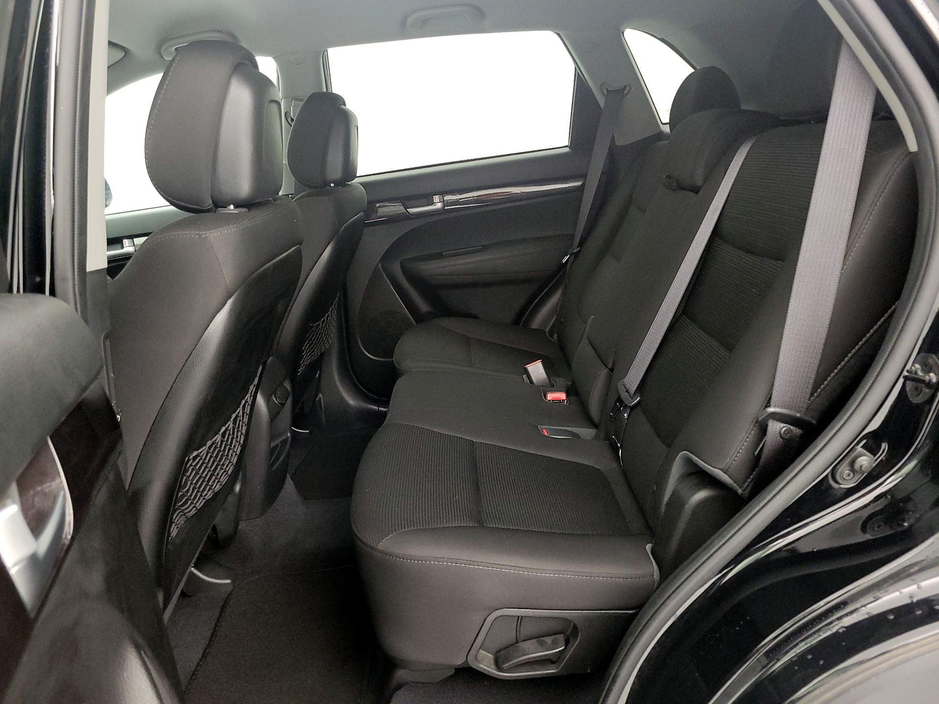 Thumbnail: 2014 Kia Sorento - 18