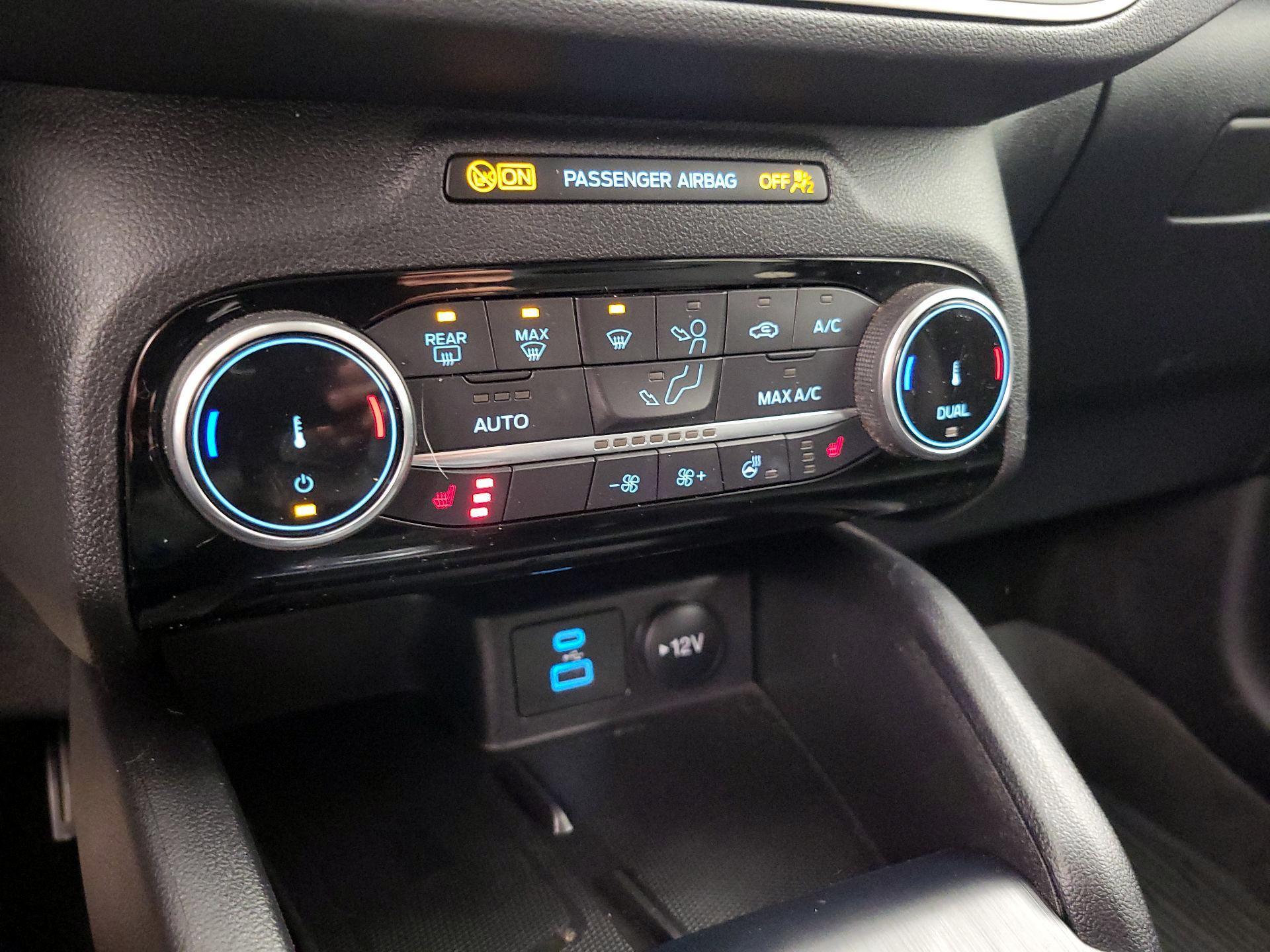 Thumbnail: 2022 Ford Escape - 17