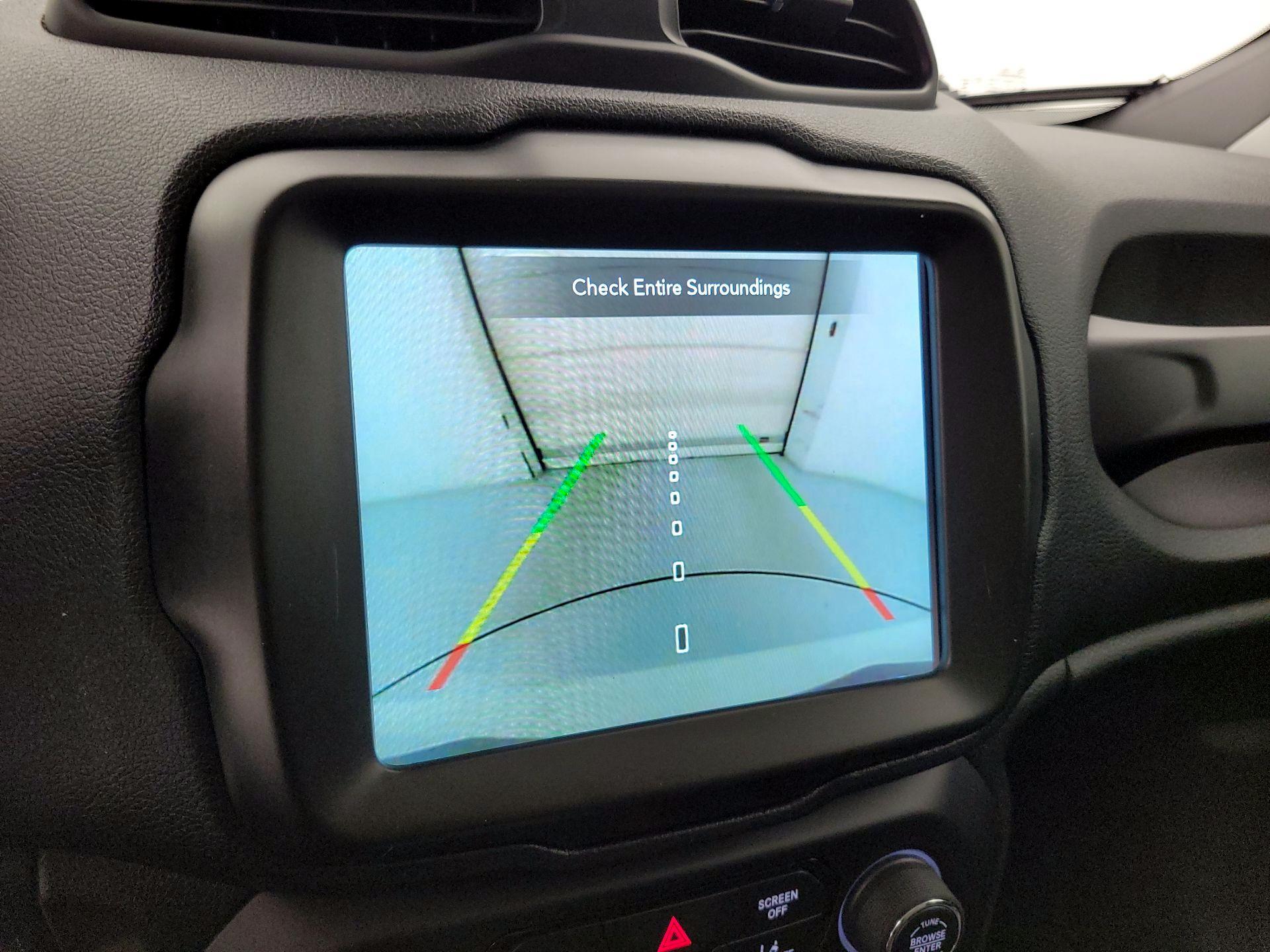 Thumbnail: 2021 Jeep Renegade - 15