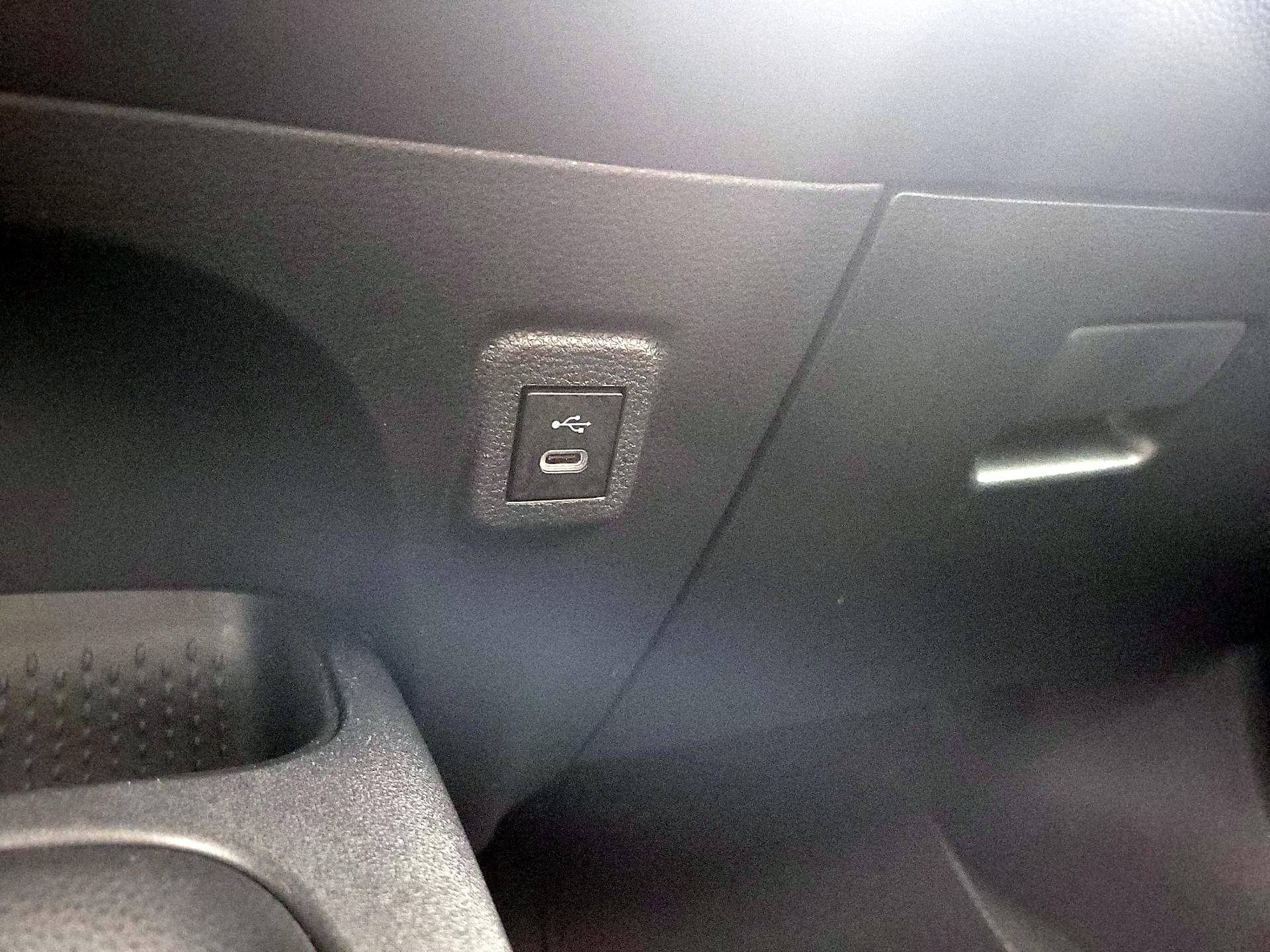 Thumbnail: 2024 Toyota Corolla - 18