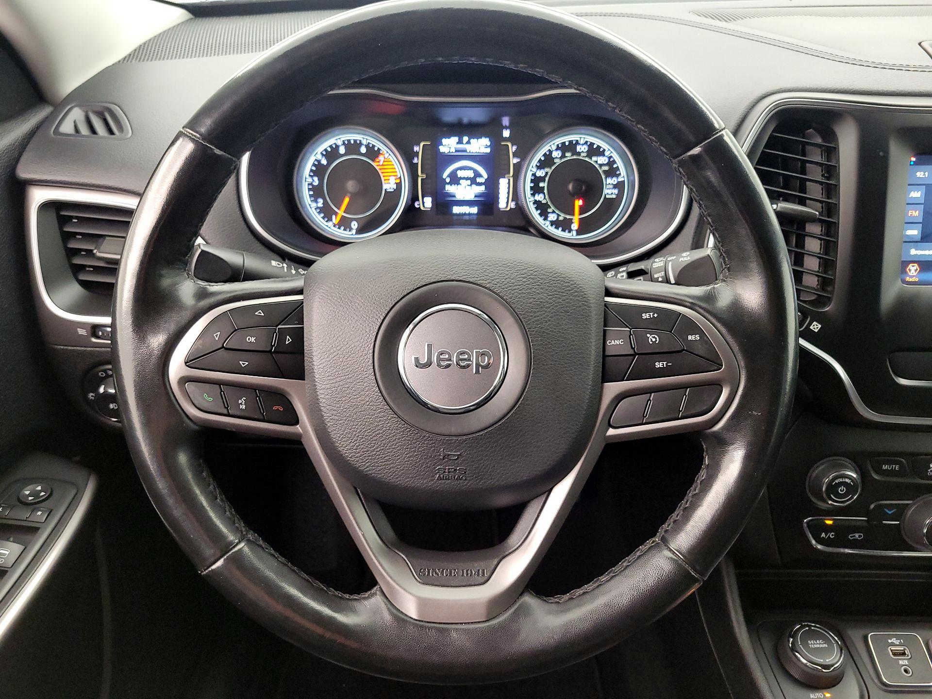 Thumbnail: 2021 Jeep Cherokee - 10