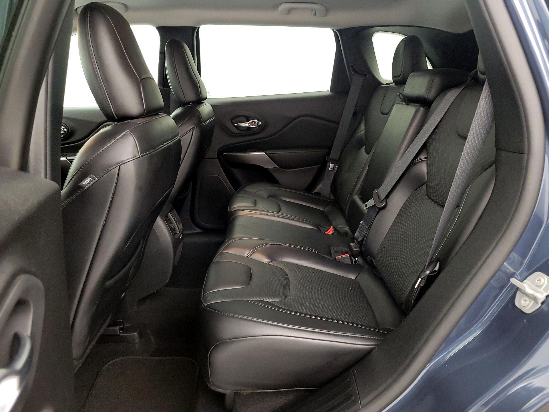 Thumbnail: 2021 Jeep Cherokee - 19