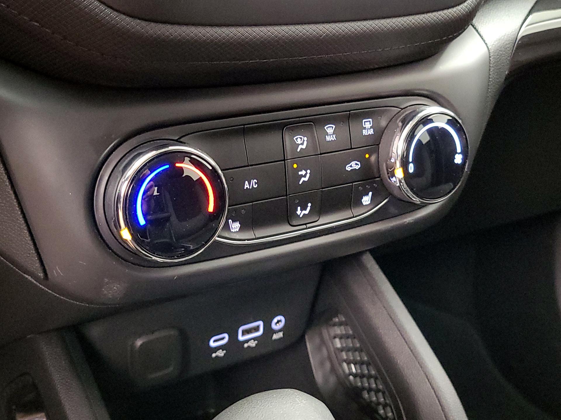 Thumbnail: 2023 Chevrolet TrailBlazer - 16