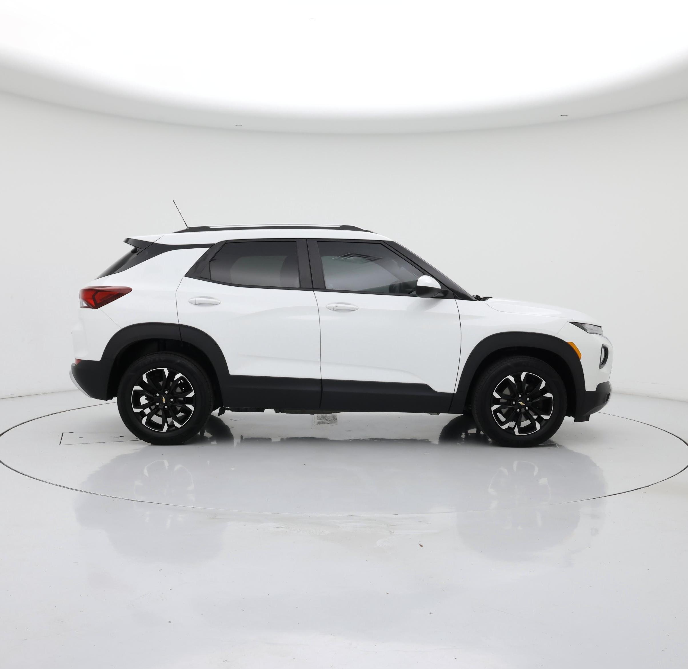 Thumbnail: 2023 Chevrolet TrailBlazer - 7