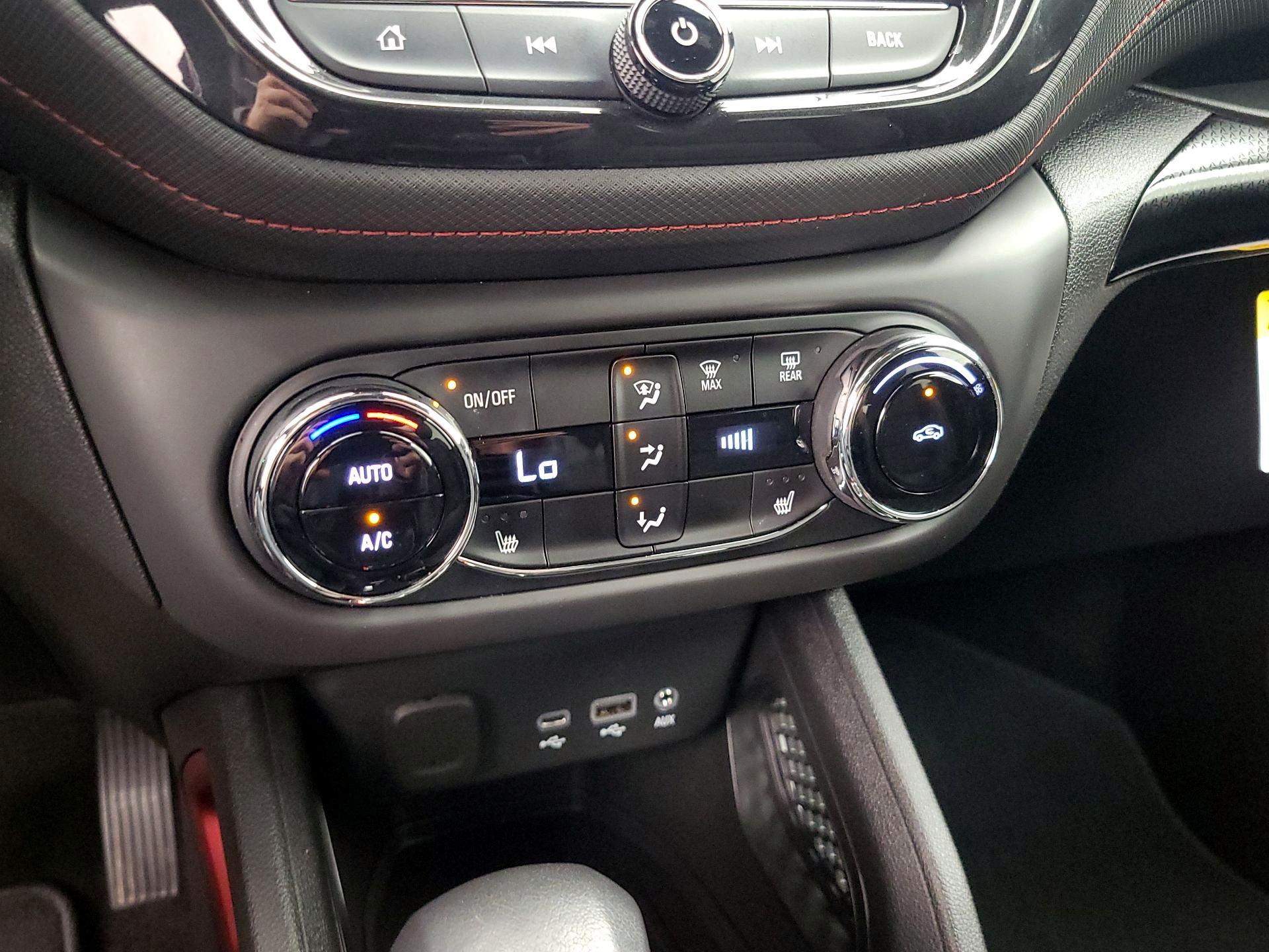 Thumbnail: 2021 Chevrolet TrailBlazer - 16