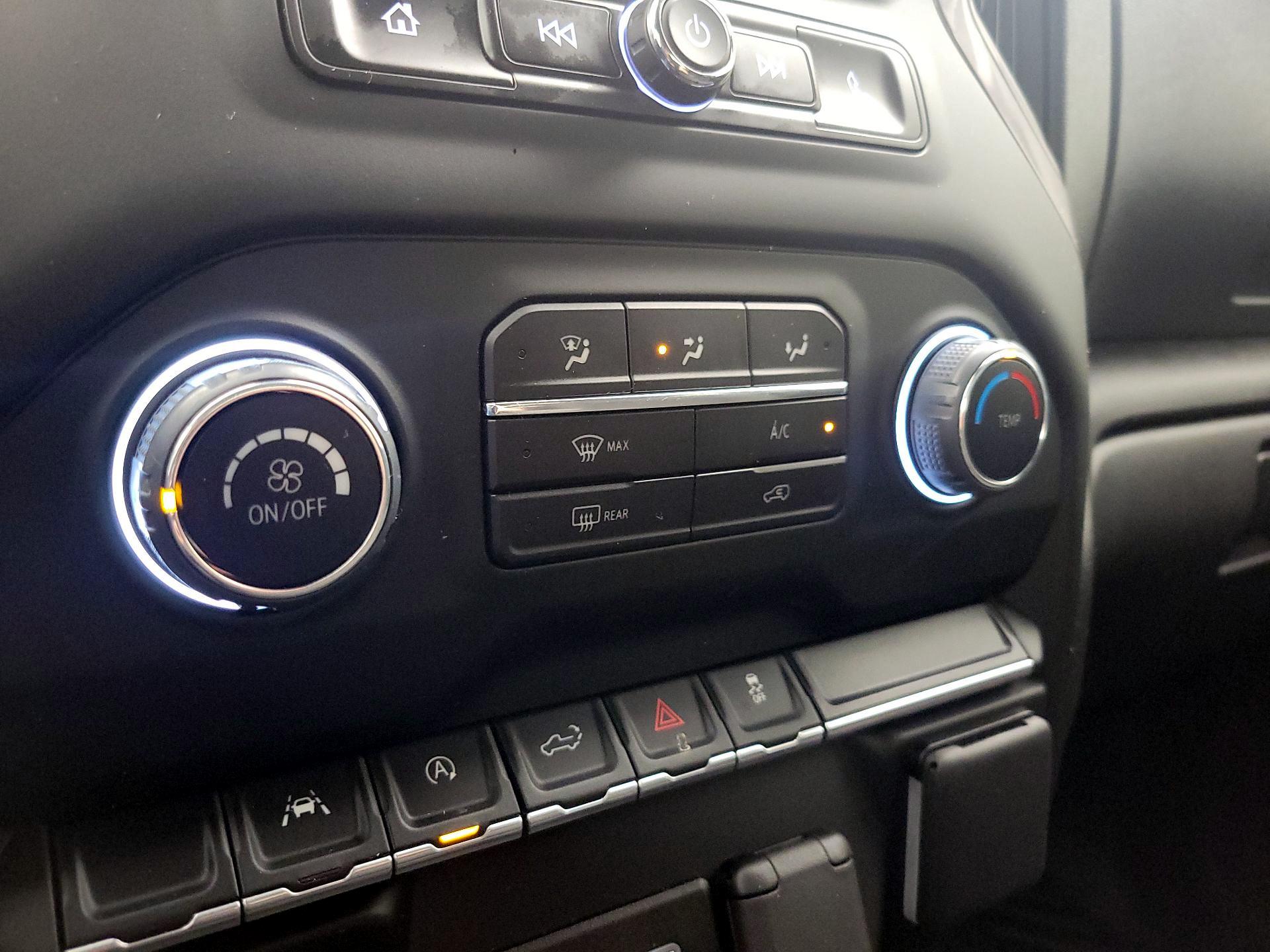 Thumbnail: 2024 Chevrolet Silverado 1500 - 16