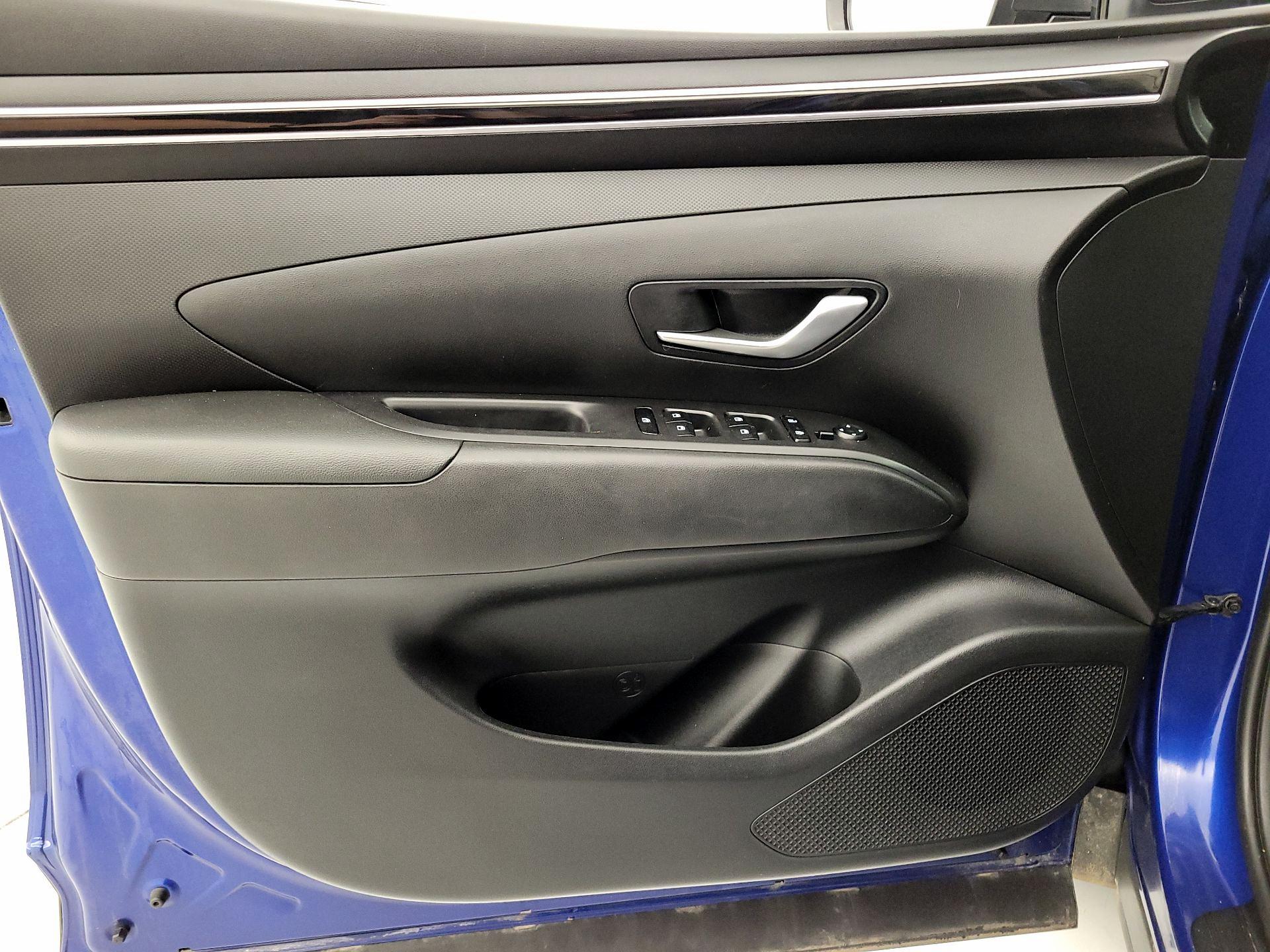 Thumbnail: 2023 Hyundai Tucson - 12