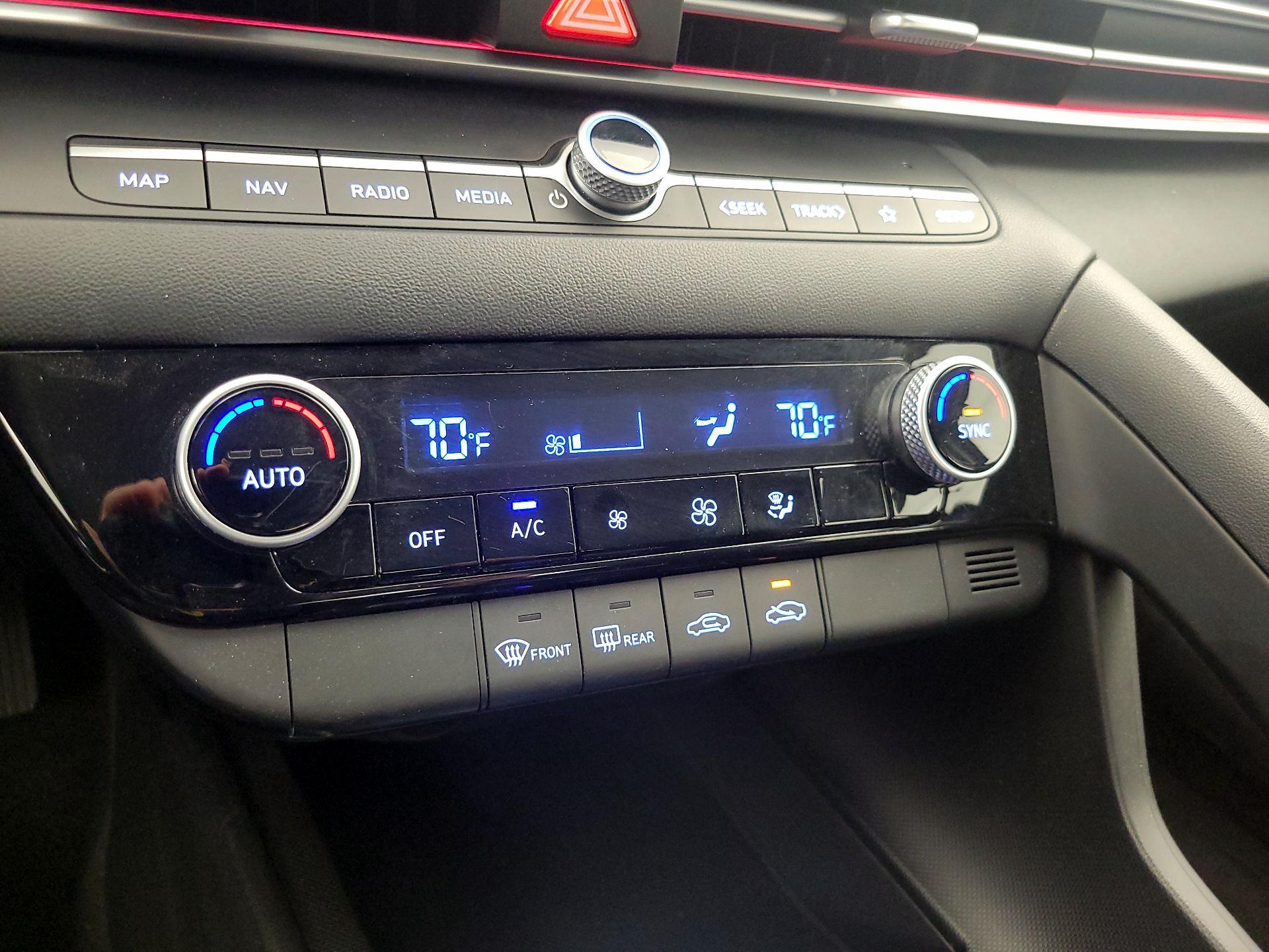 Thumbnail: 2024 Hyundai Elantra - 17