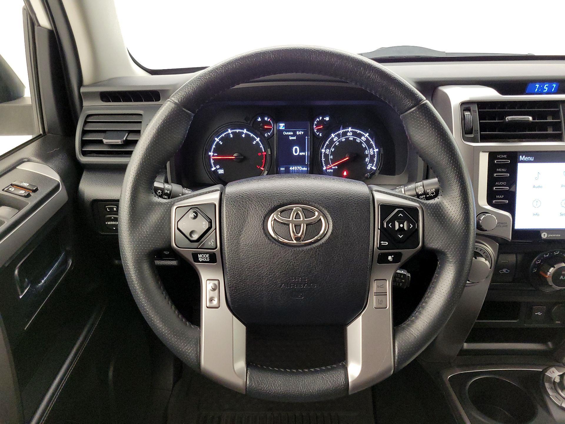 Thumbnail: 2022 Toyota 4Runner - 10