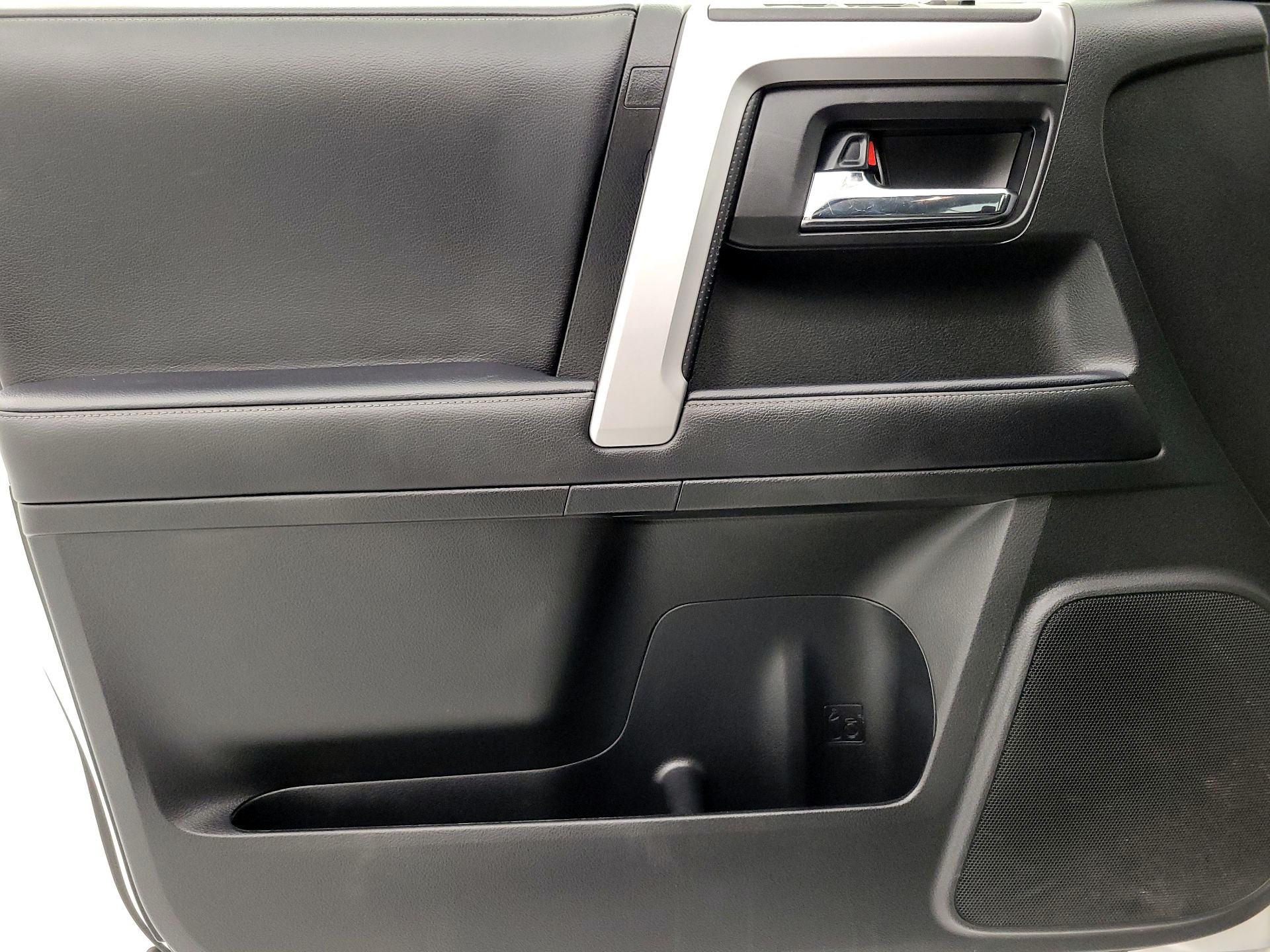 Thumbnail: 2022 Toyota 4Runner - 12